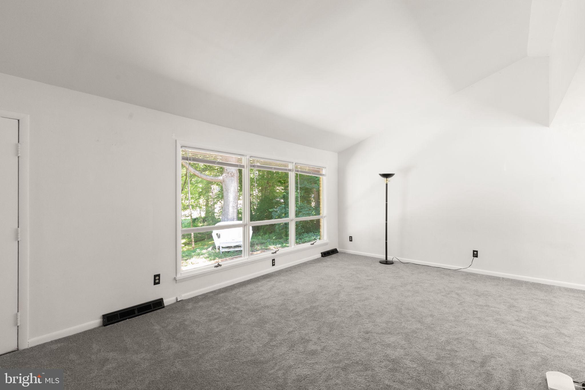 MONTFORD GLEN - Residential
