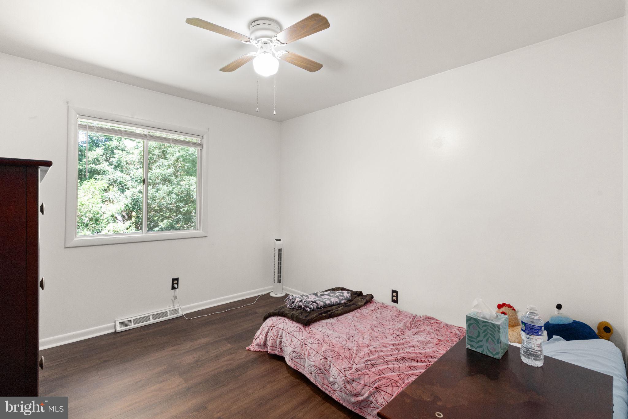 MONTFORD GLEN - Residential