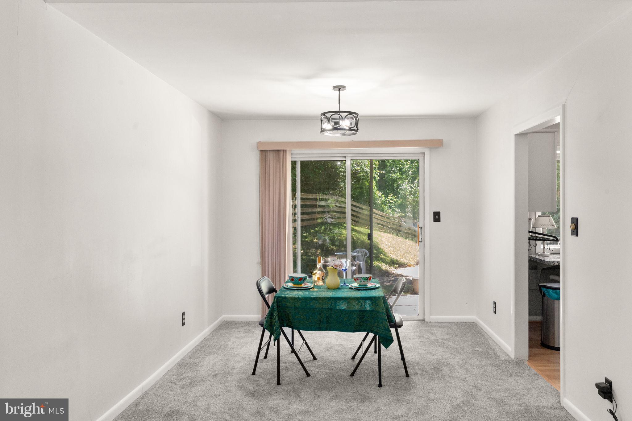 MONTFORD GLEN - Residential