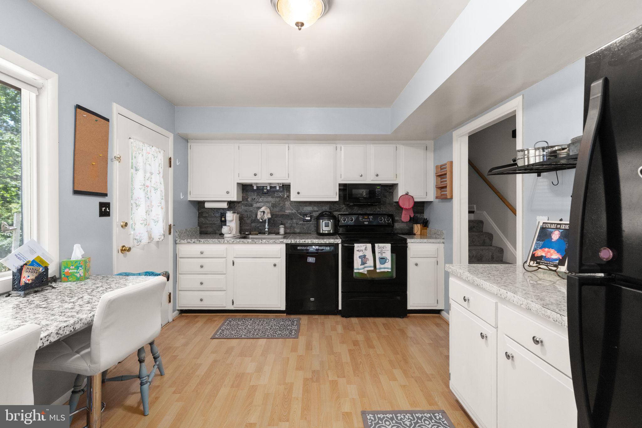 MONTFORD GLEN - Residential
