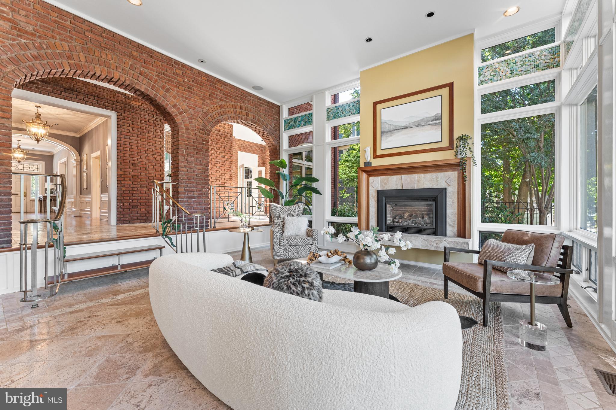 HISTORIC DISTRICT - Residential