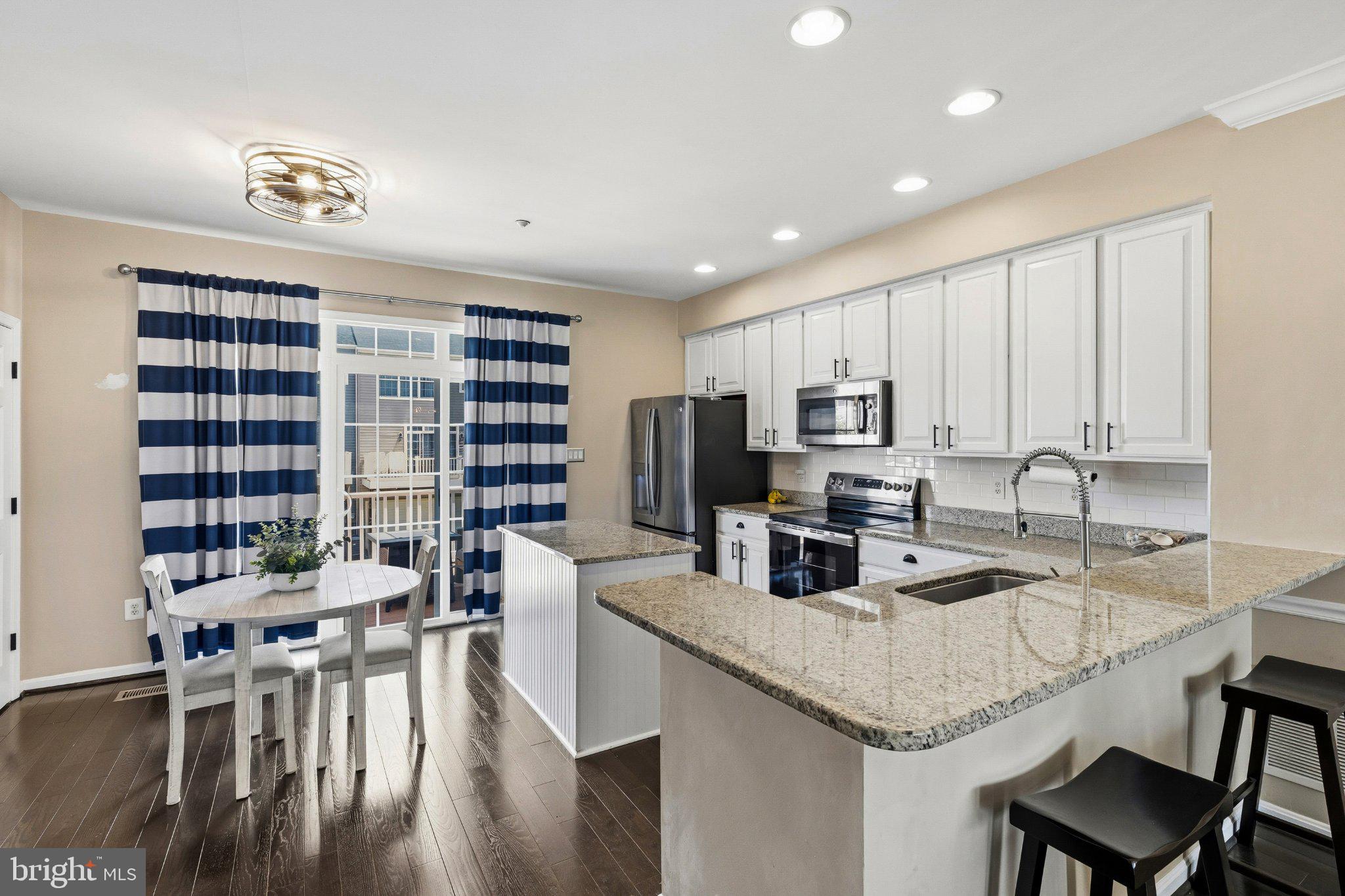 PINEY ORCHARD - Residential