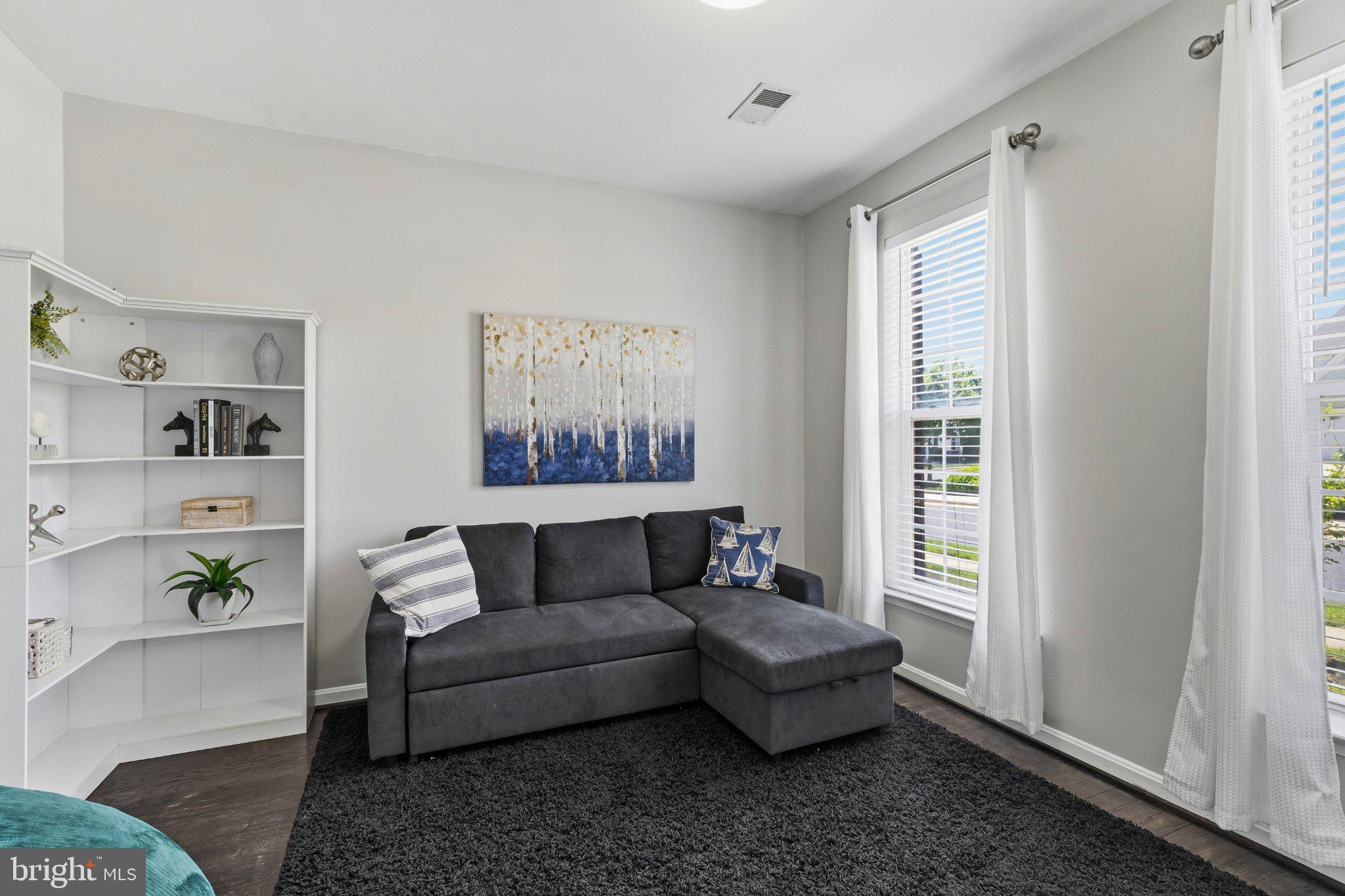 PINEY ORCHARD - Residential