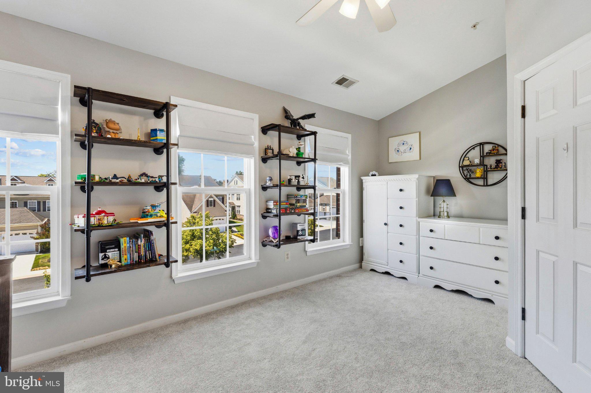 PINEY ORCHARD - Residential