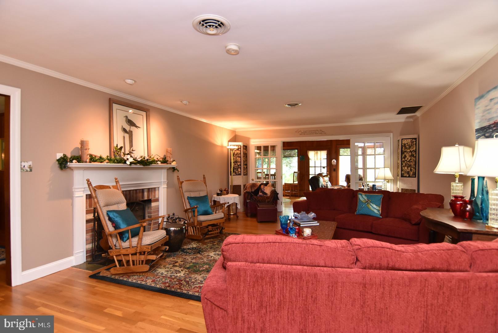NORTH SHORE COURT - Residential