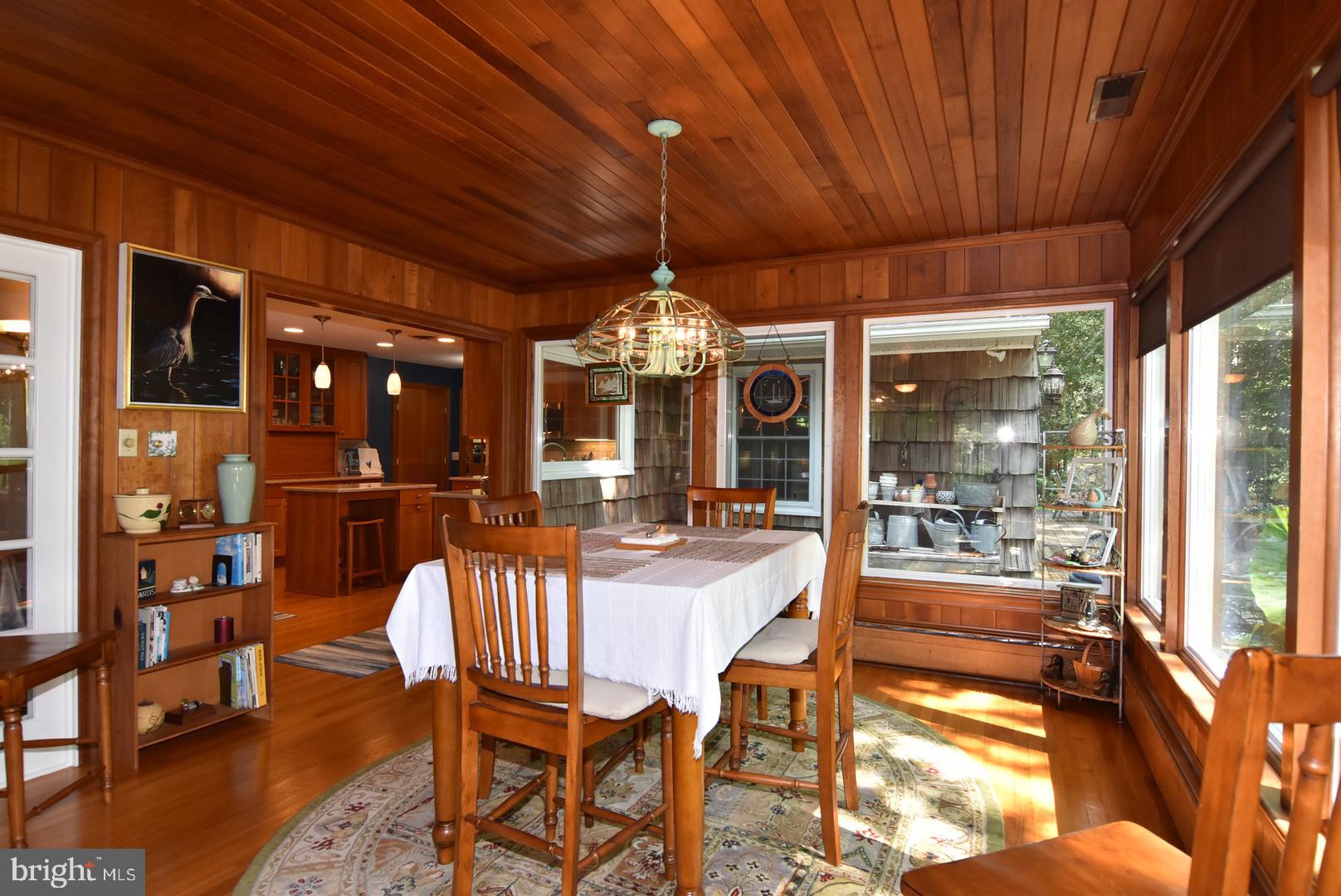 NORTH SHORE COURT - Residential