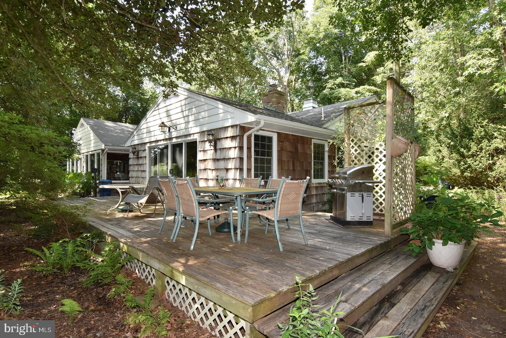 NORTH SHORE COURT - Residential
