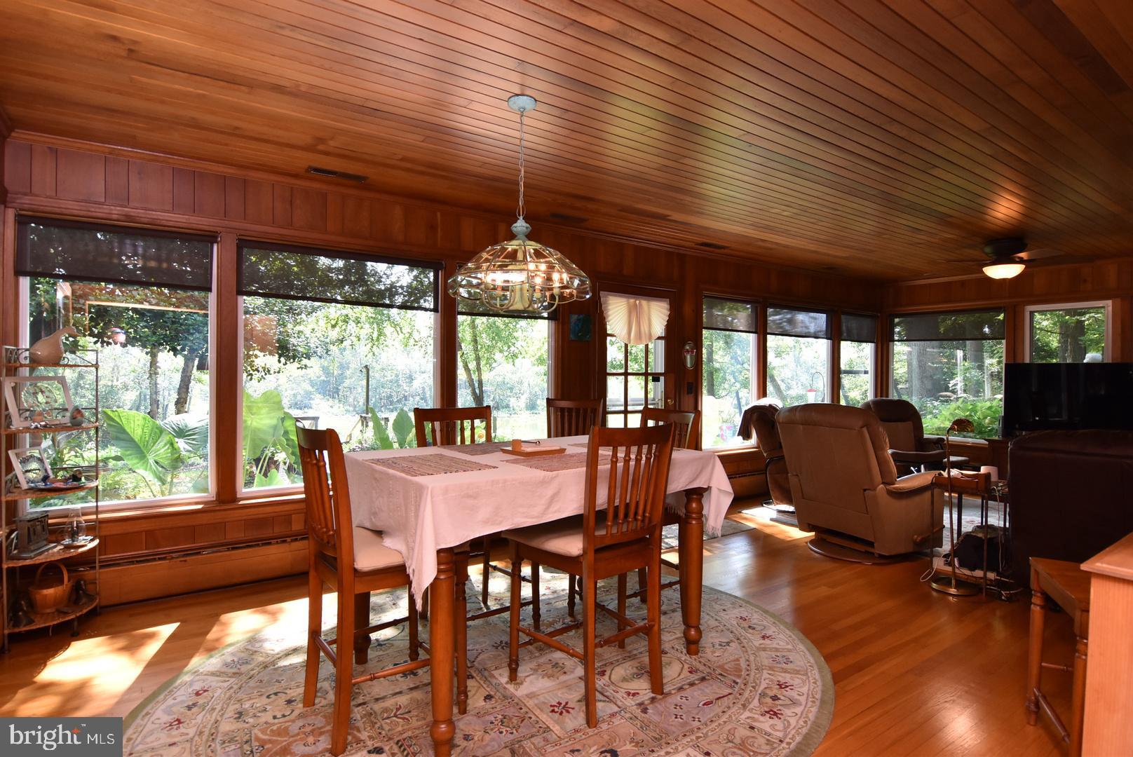 NORTH SHORE COURT - Residential