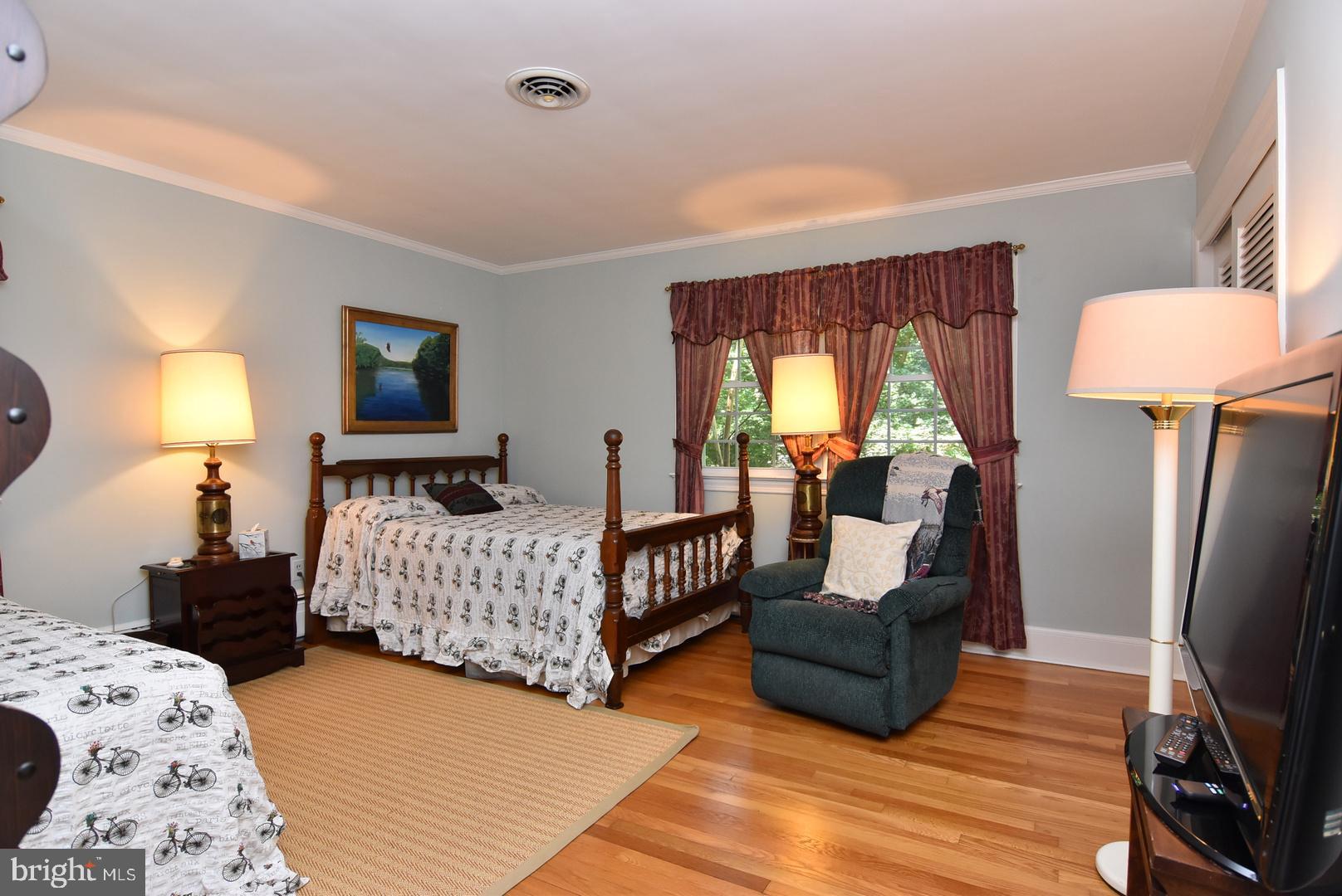 NORTH SHORE COURT - Residential