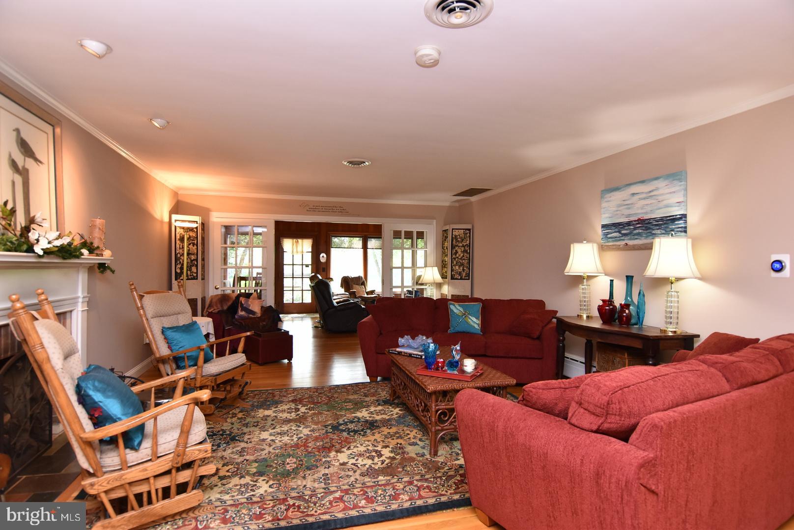 NORTH SHORE COURT - Residential