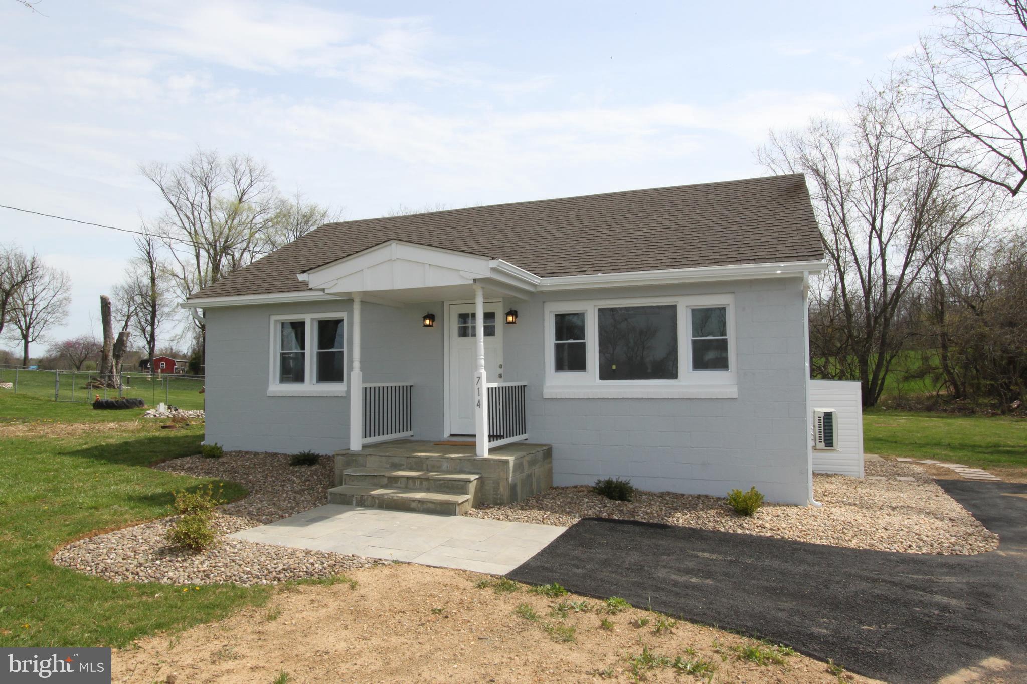 This RENOVATED 2 bed 1 bath is a MUST SEE! Absorb the beauty of this home with new vinyl hardwood flooring throughout, stainless steel appliances, new fixtures, and so much more. Featuring a unfinished basement perfect for storage, in unit washer and dryer, along with a large backyard. Closely located to Route 340 and historic Harpers Ferry. Private well and septic.

PETS ARE CASE BY CASE, NO MORE THAN 2.

Additional monthly costs include Renter's insurance (price based on plan selection) and Second Nature Air Filter Subscription program ($15.00/ month).

EHO