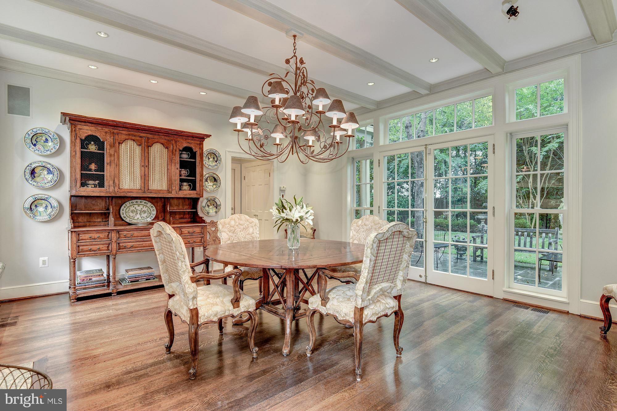 SPRING VALLEY - Residential