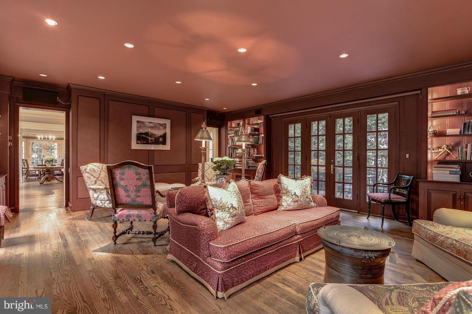 SPRING VALLEY - Residential