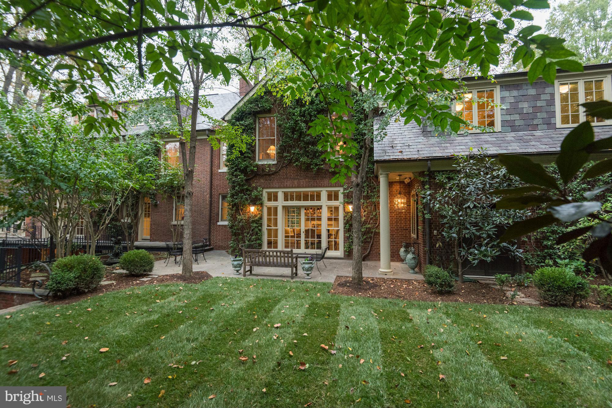 SPRING VALLEY - Residential