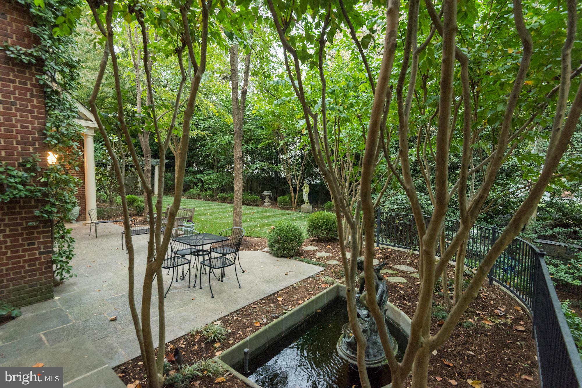 SPRING VALLEY - Residential