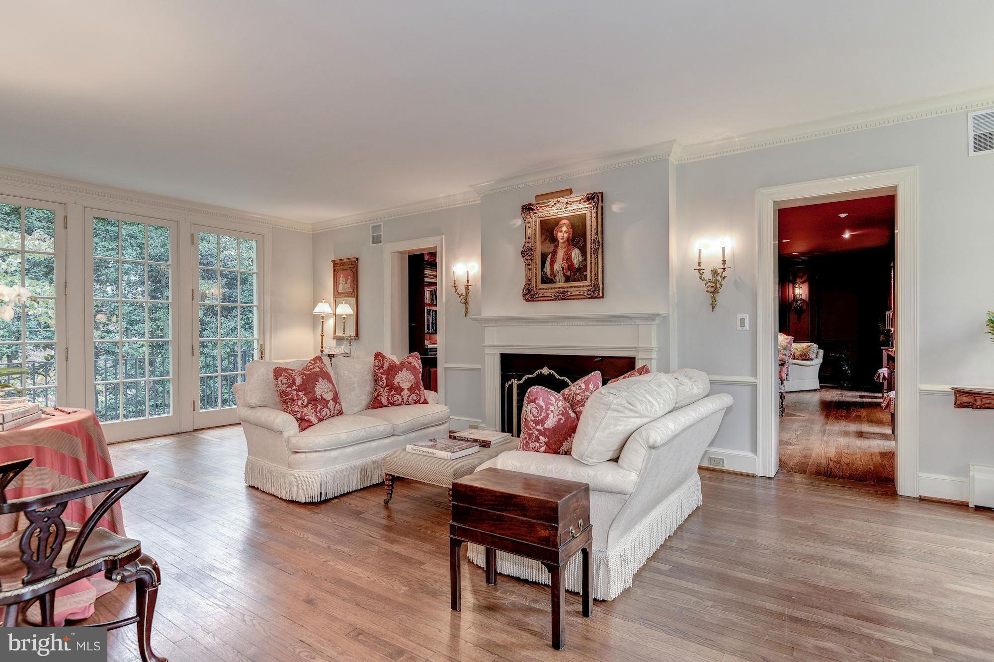 SPRING VALLEY - Residential