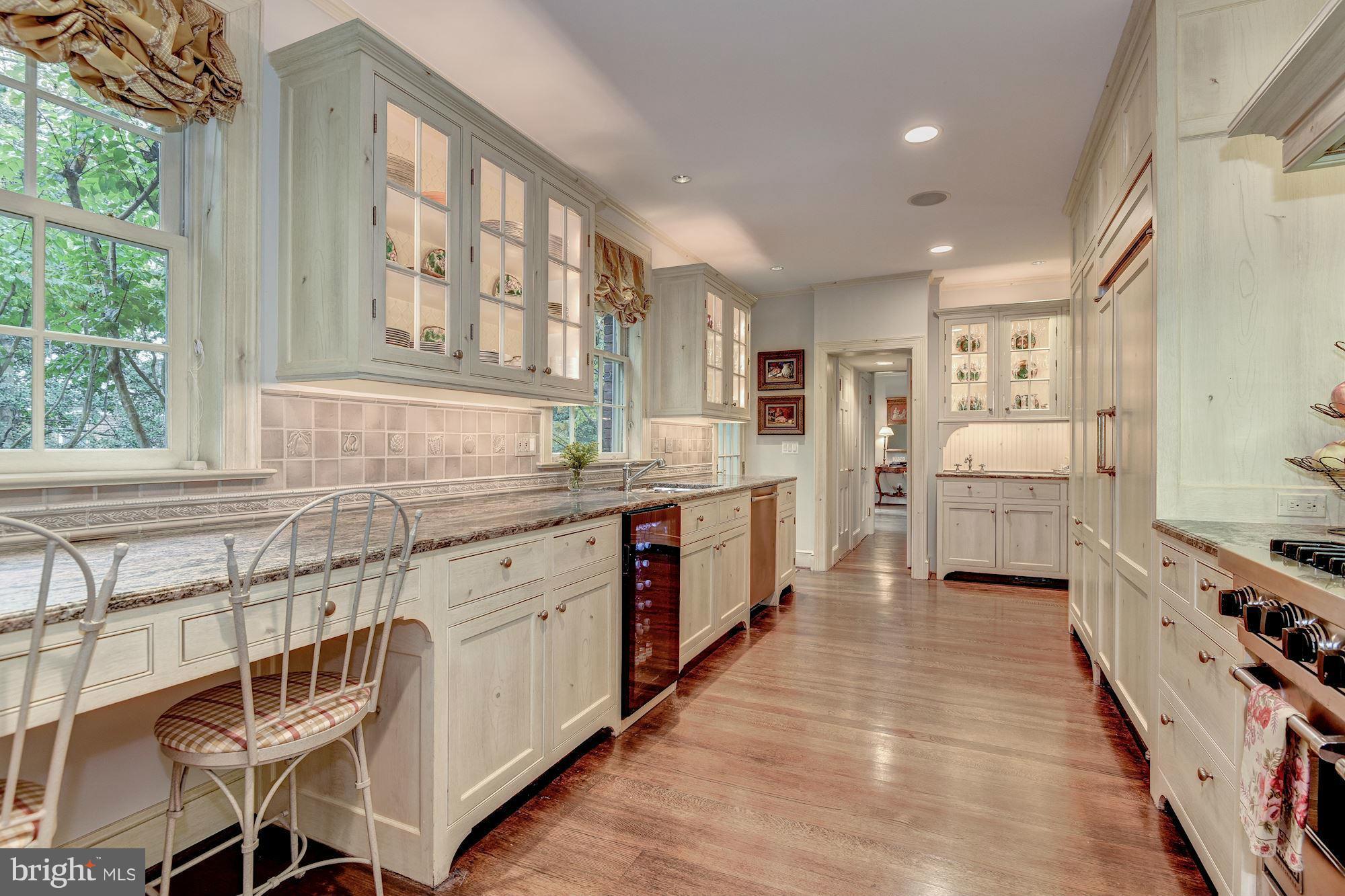 SPRING VALLEY - Residential