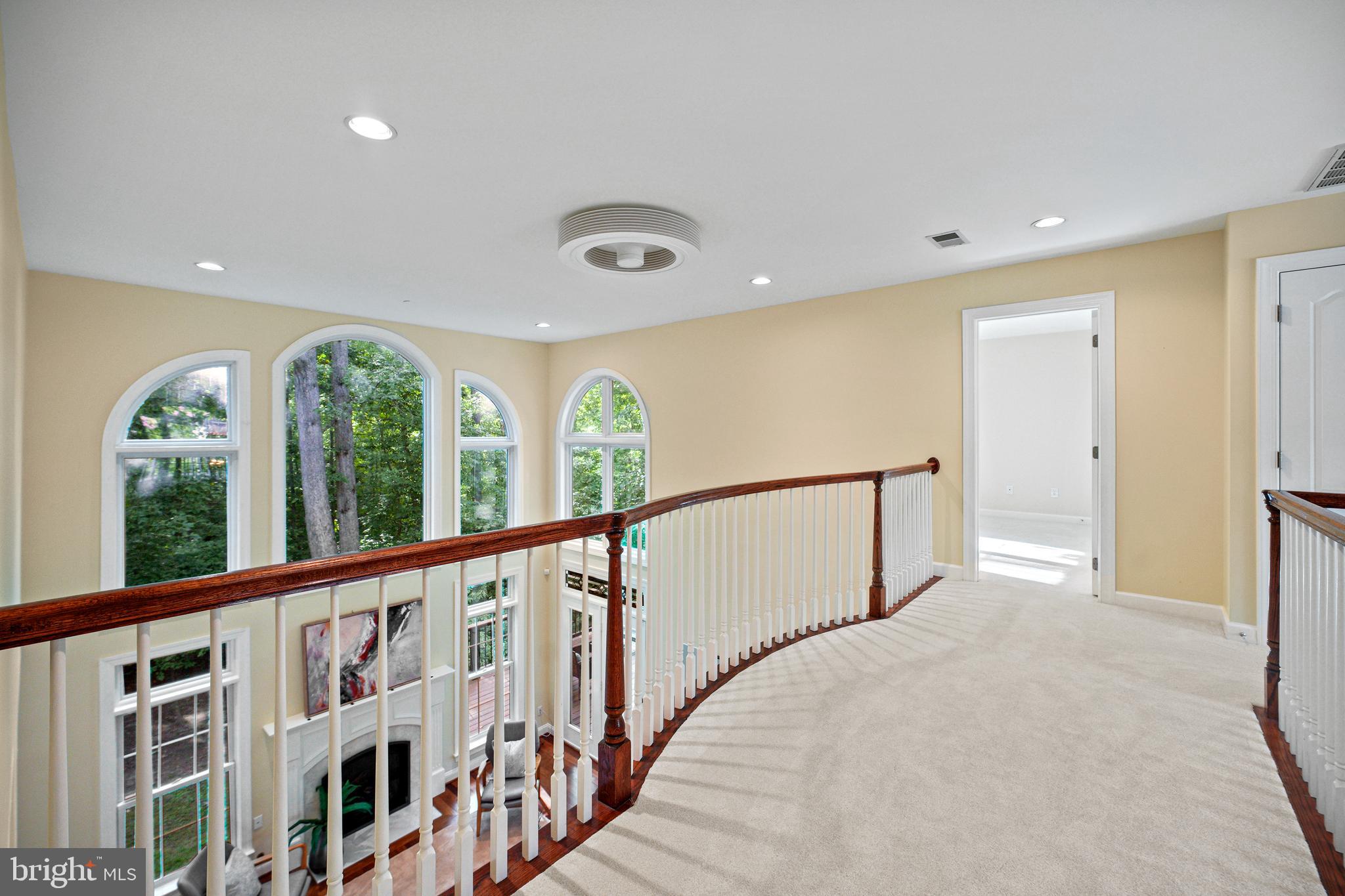 RESTON - Residential