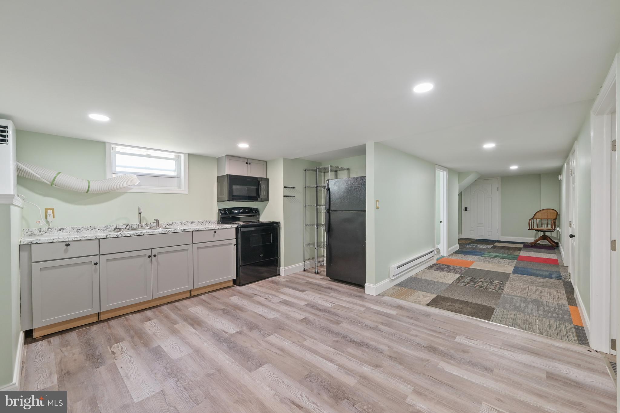 FAIRLAWN - Residential