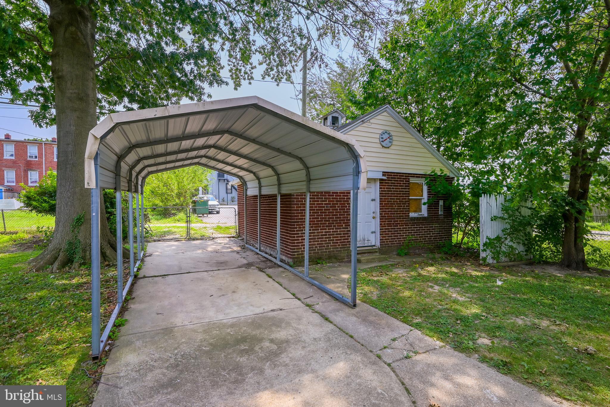 FAIRLAWN - Residential
