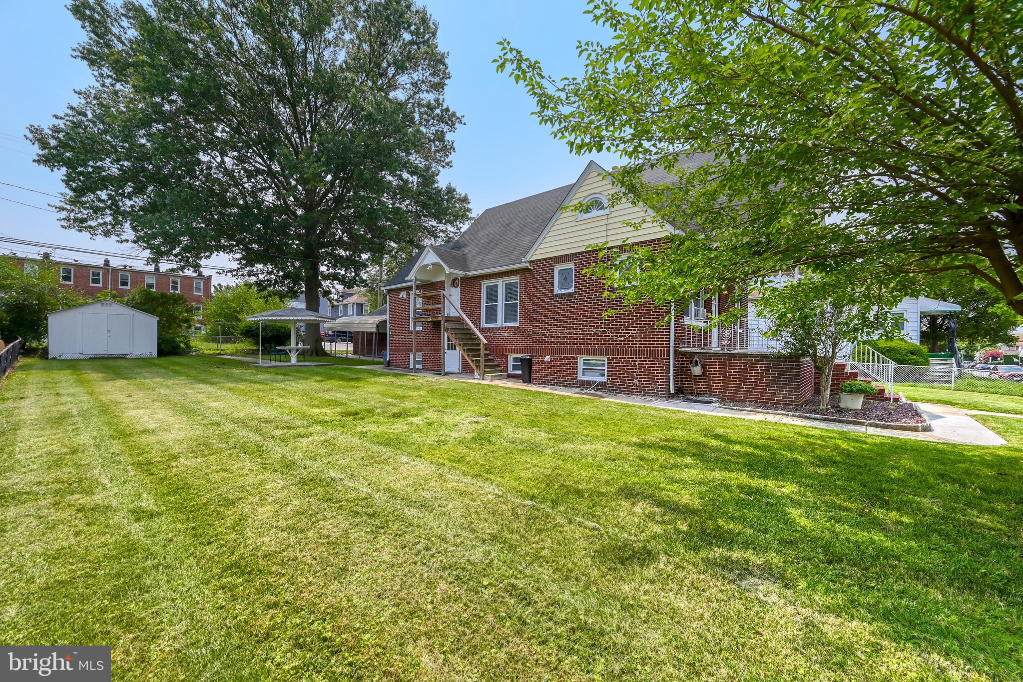 FAIRLAWN - Residential