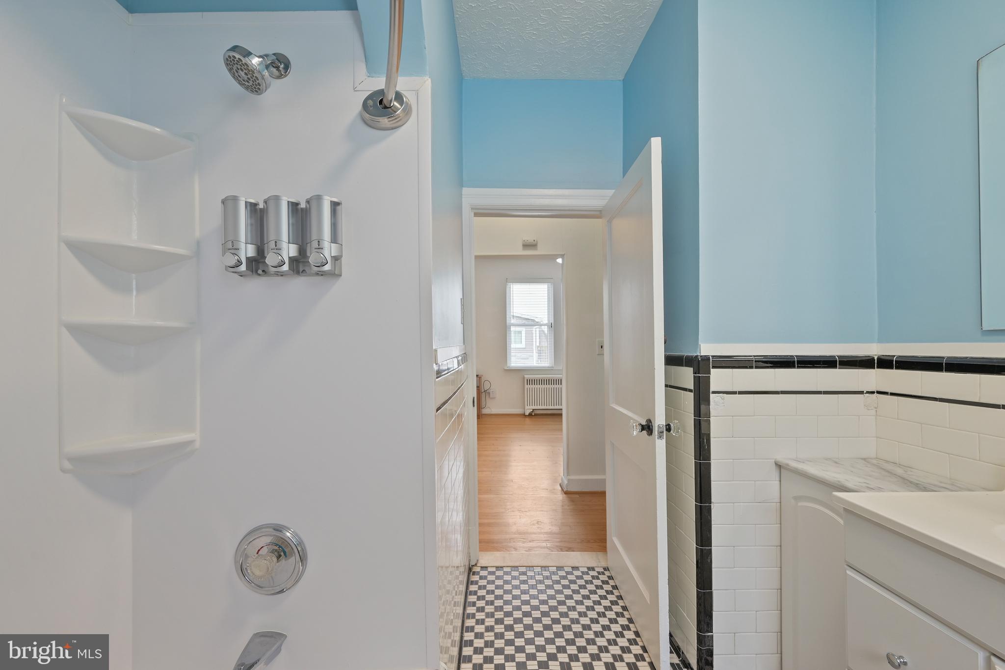 FAIRLAWN - Residential