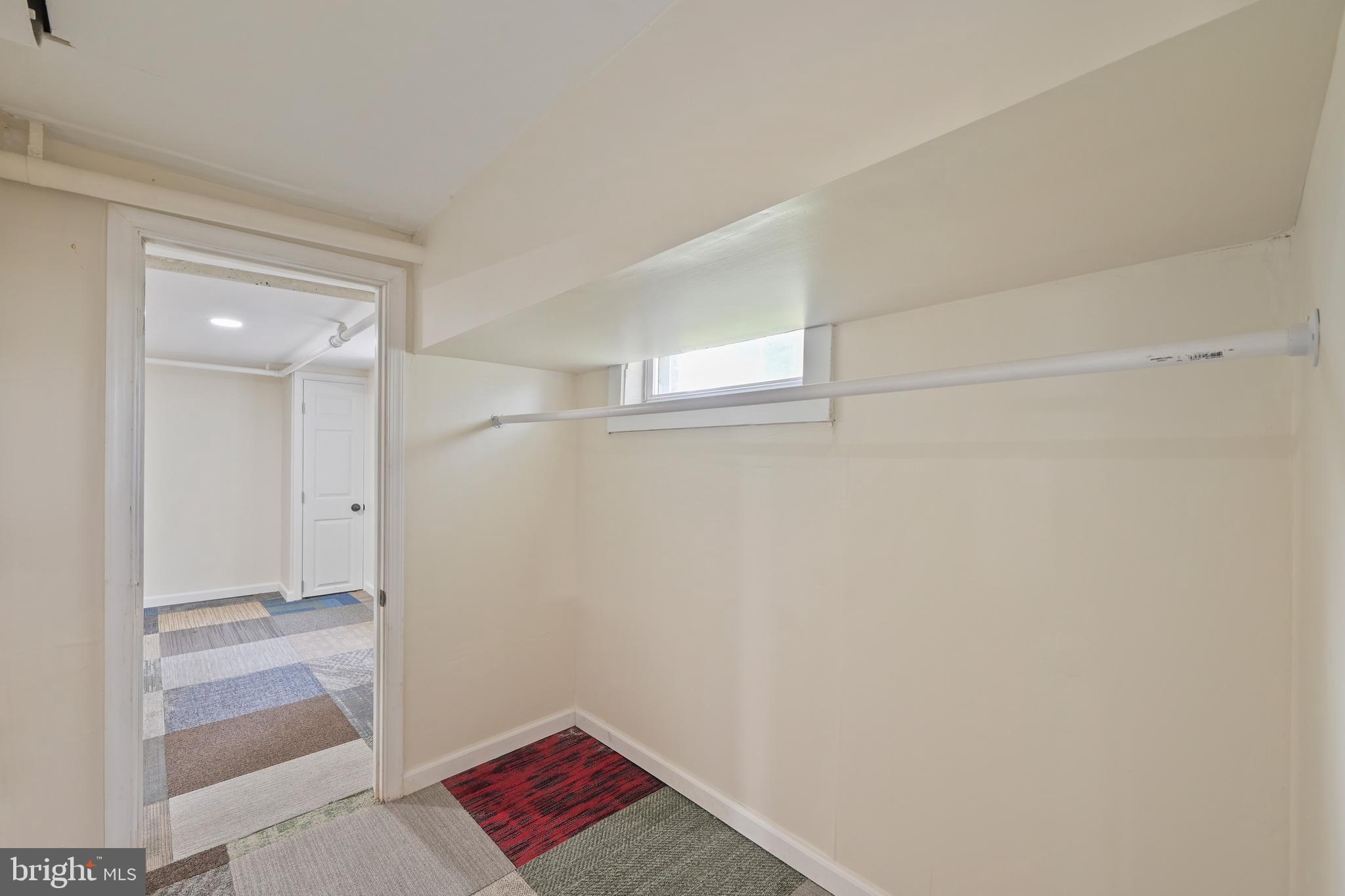 FAIRLAWN - Residential