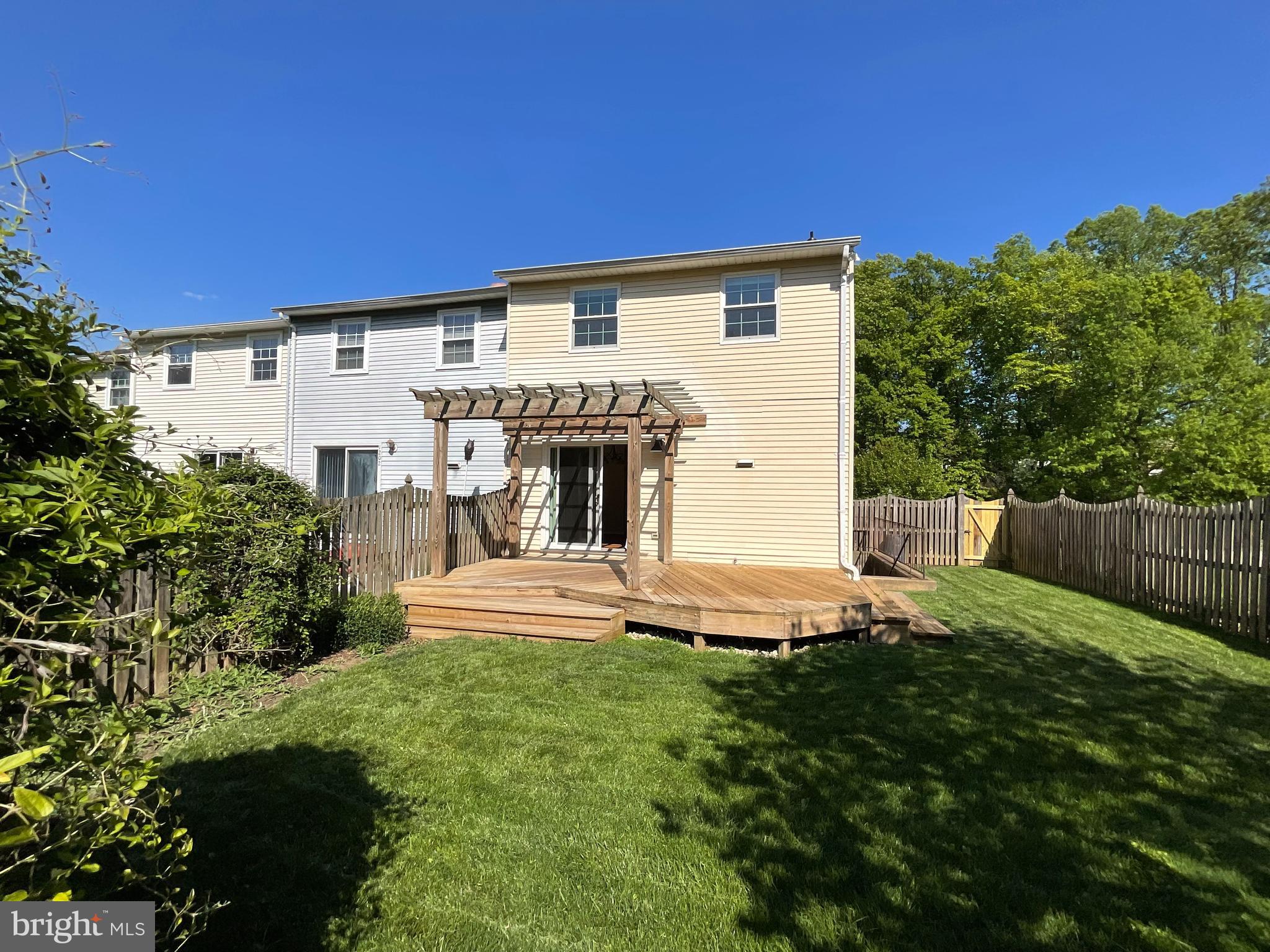 VILLAGE OAKS - Residential Lease
