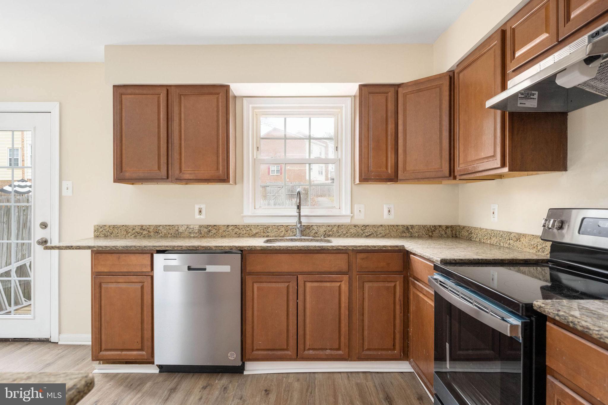 LAKE RIDGE - Residential