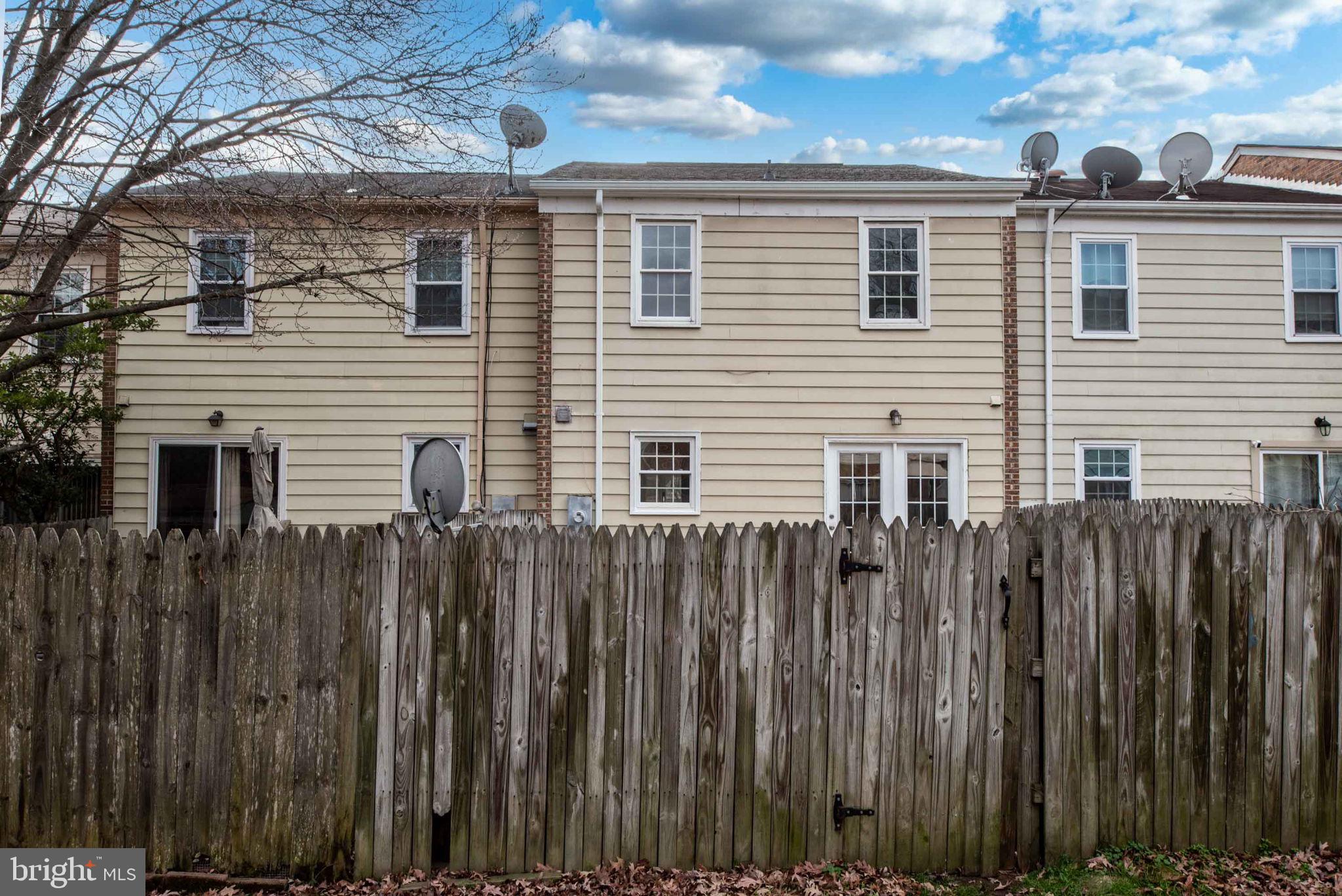 LAKE RIDGE - Residential