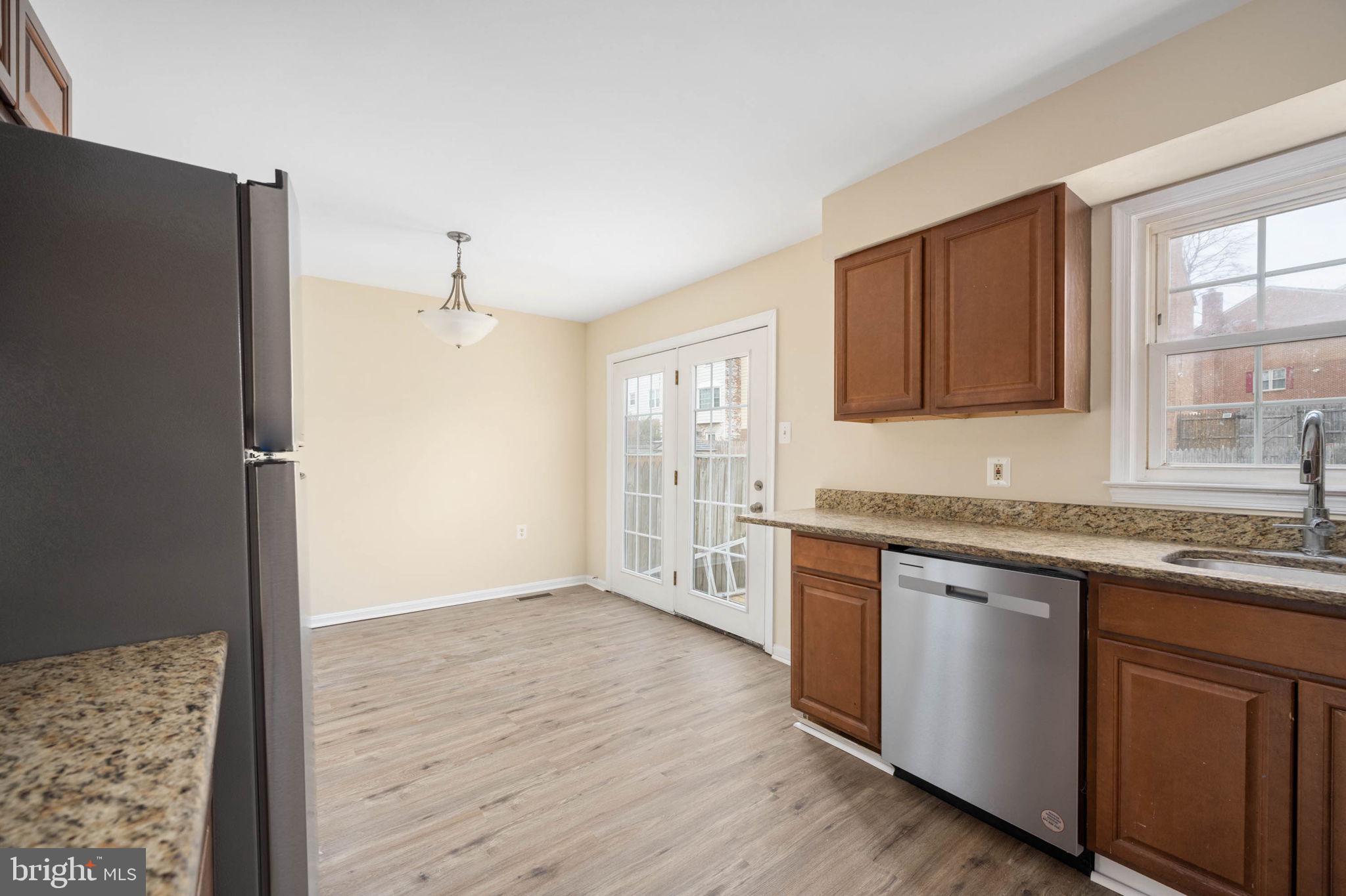 LAKE RIDGE - Residential
