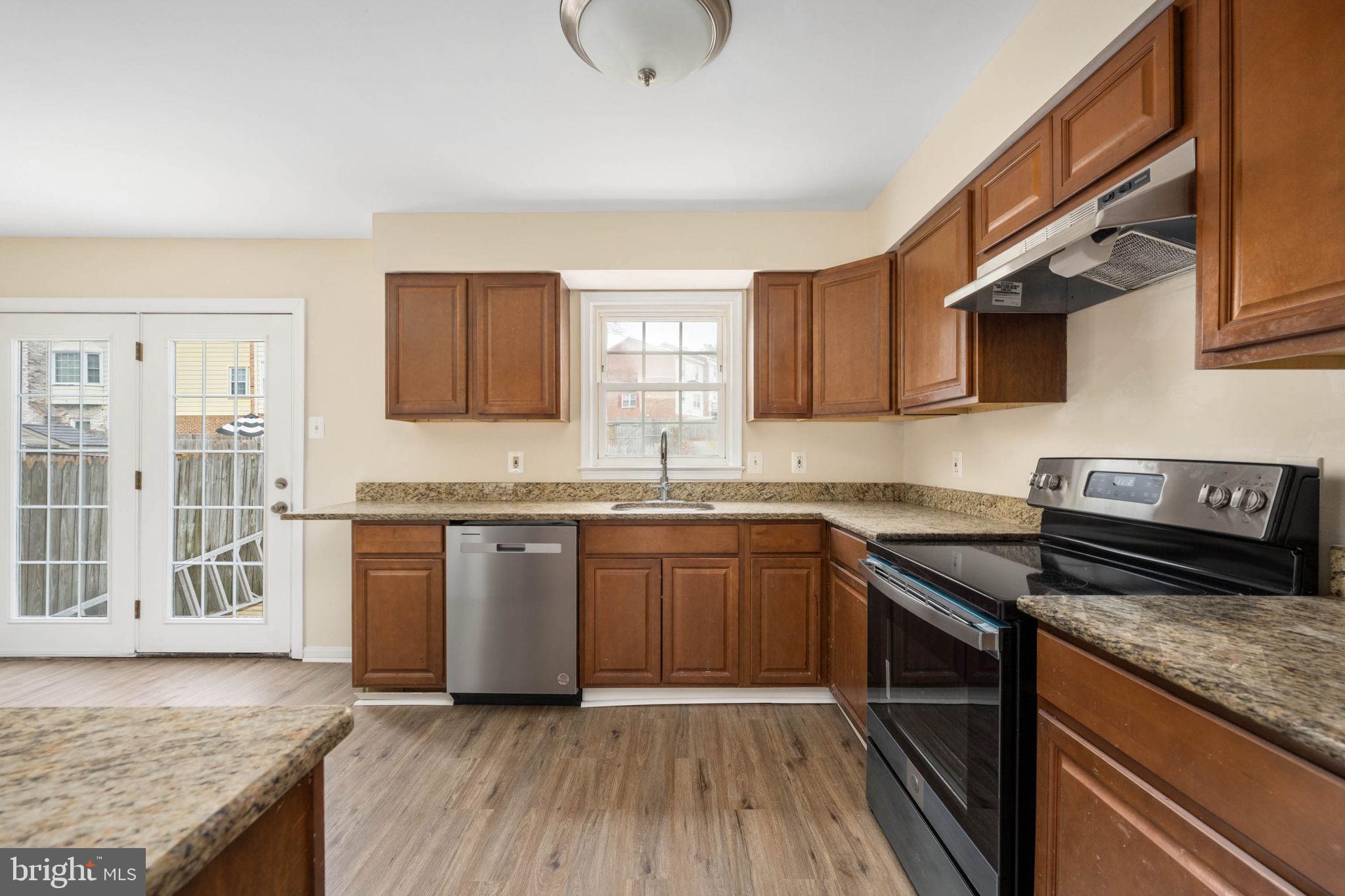 LAKE RIDGE - Residential