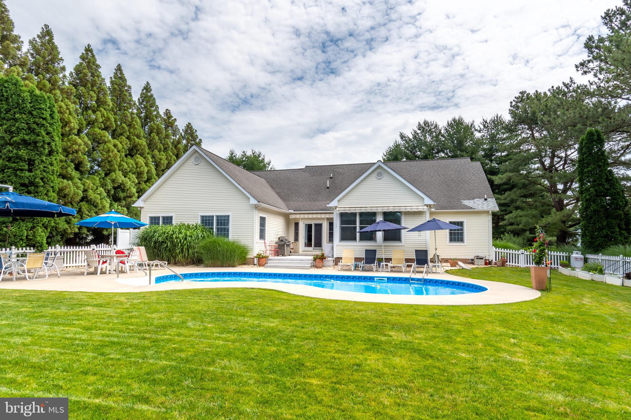 EARLES BRANCH - Residential