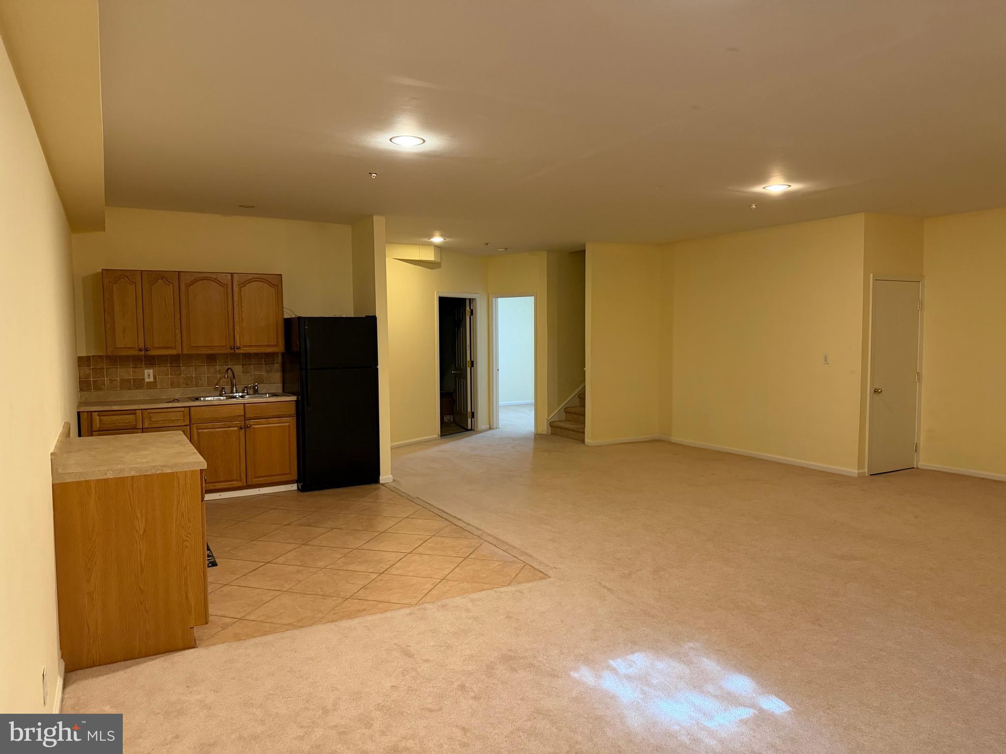 BREYER COURT - Residential