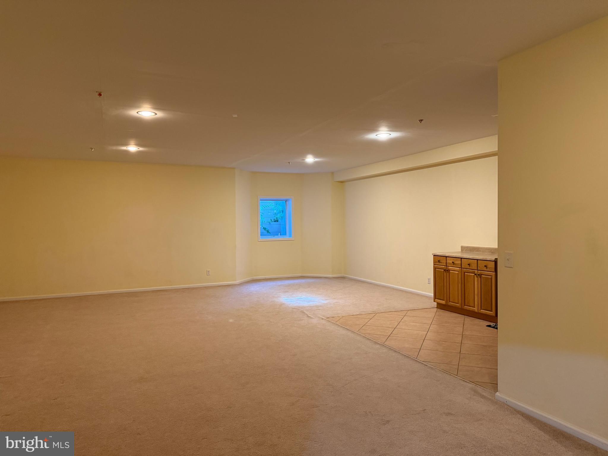 BREYER COURT - Residential
