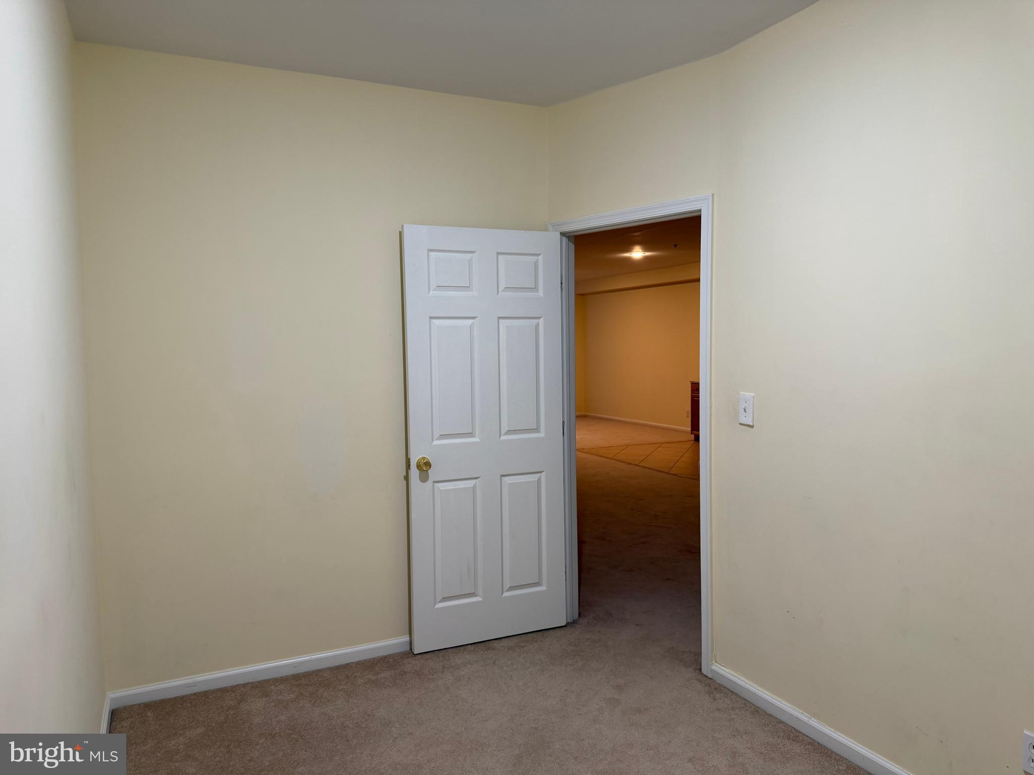 BREYER COURT - Residential
