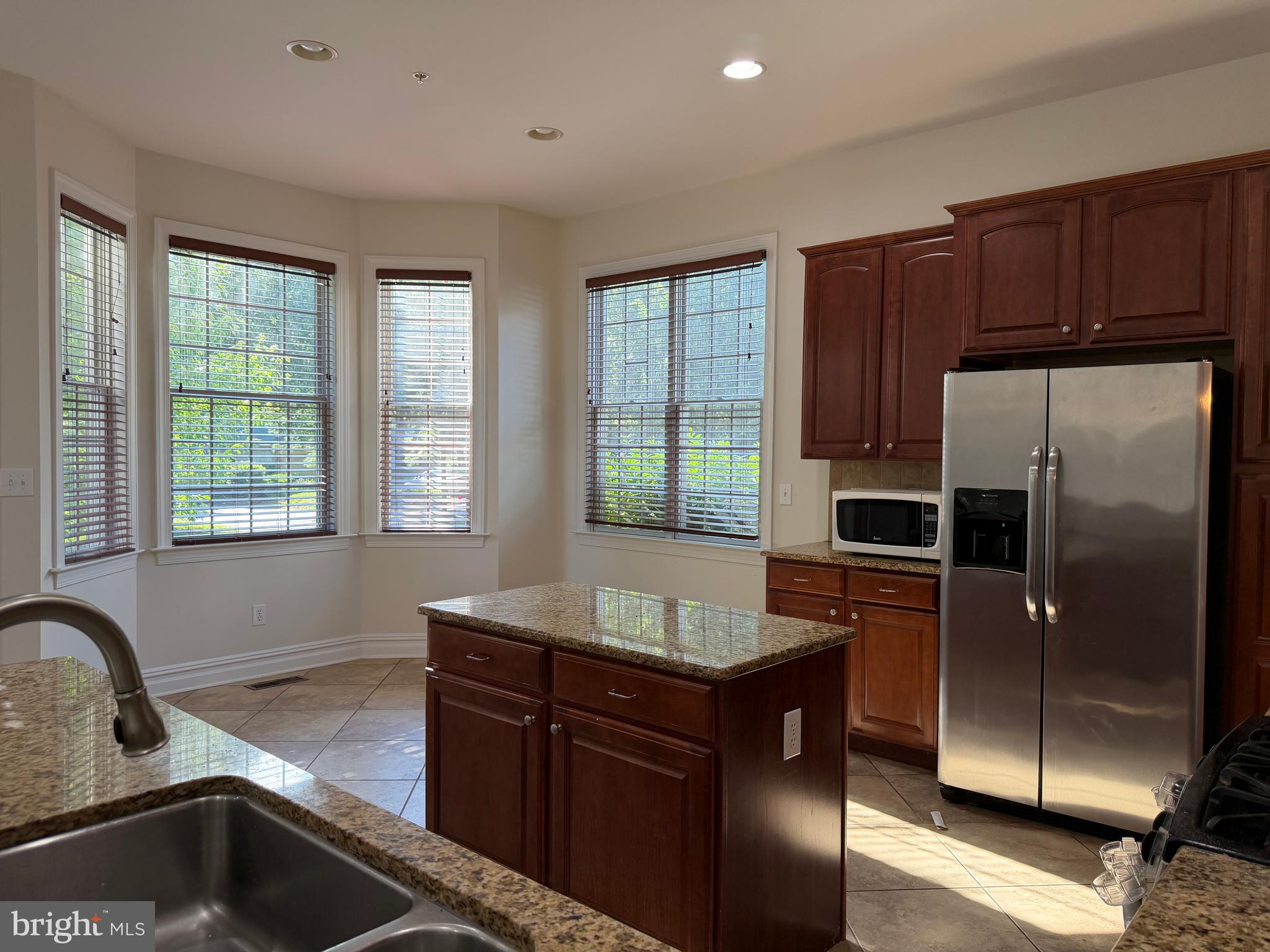 BREYER COURT - Residential