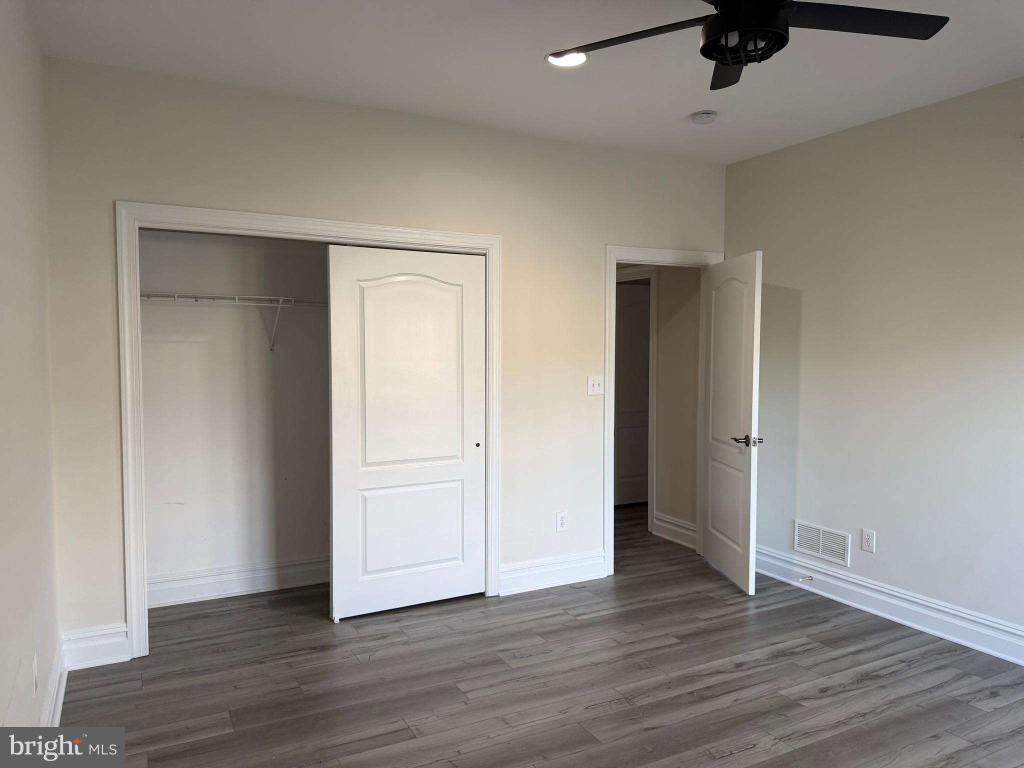 BREYER COURT - Residential