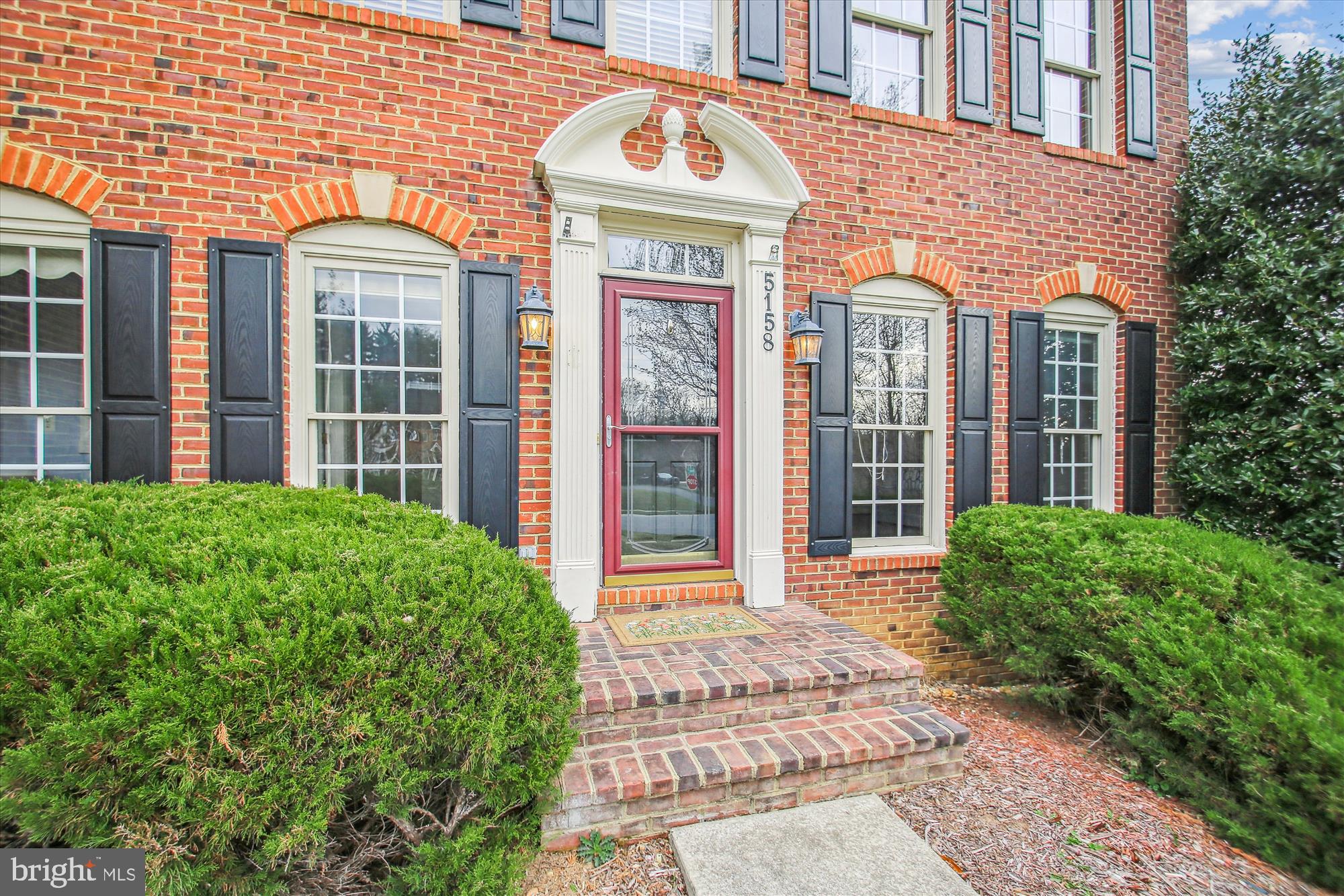 CRESTWOOD - Residential
