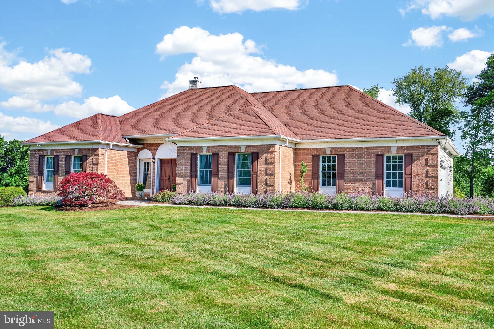 WATERS EDGE - Residential