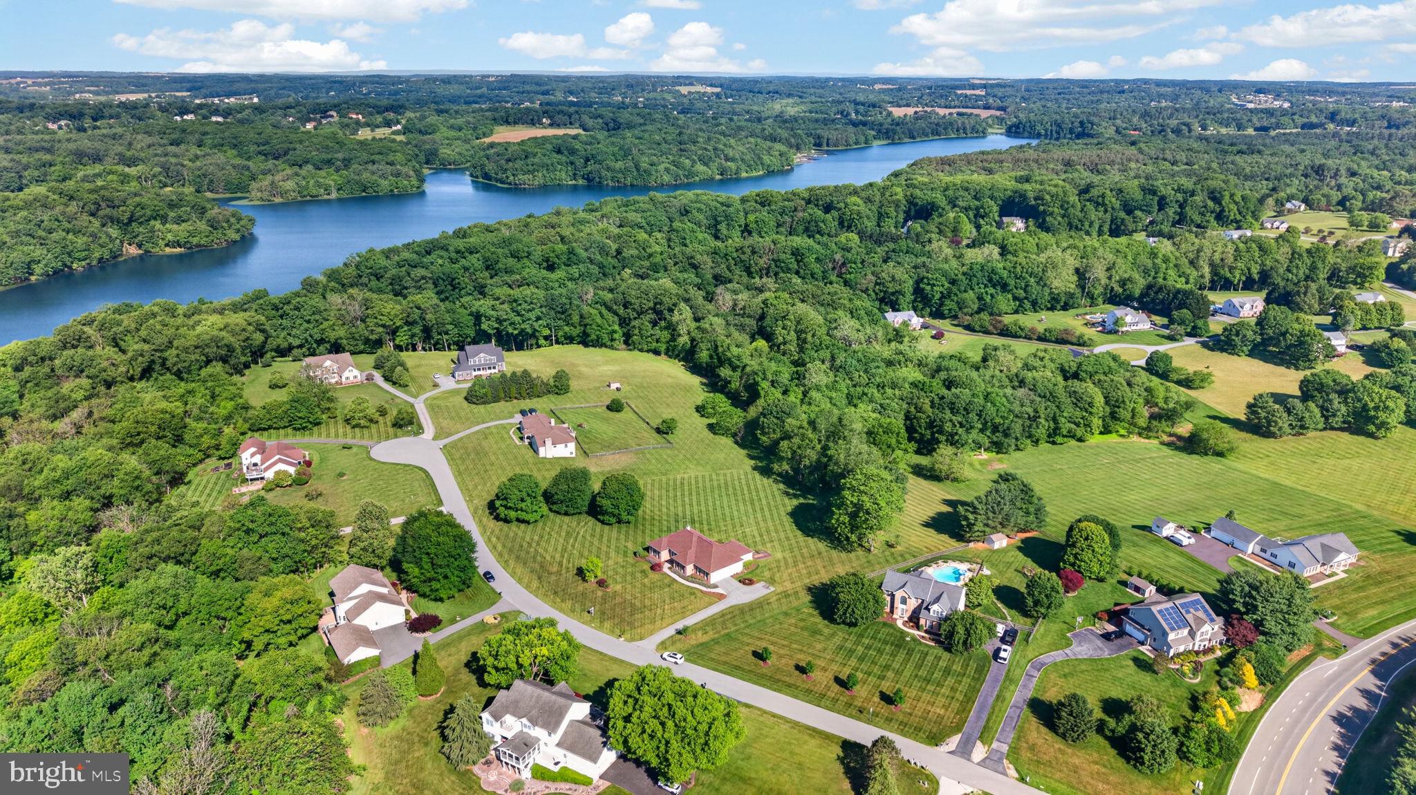 WATERS EDGE - Residential