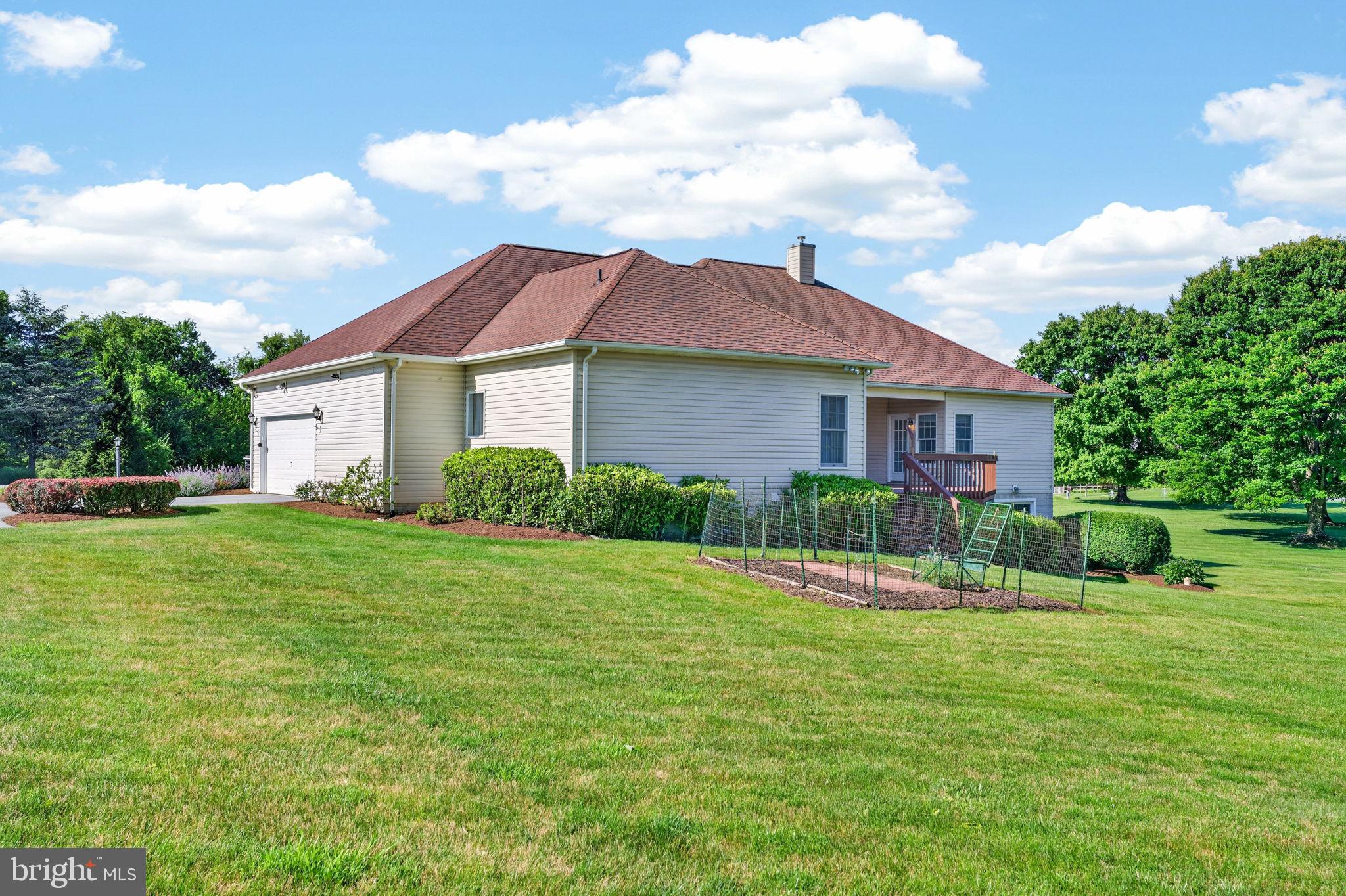 WATERS EDGE - Residential