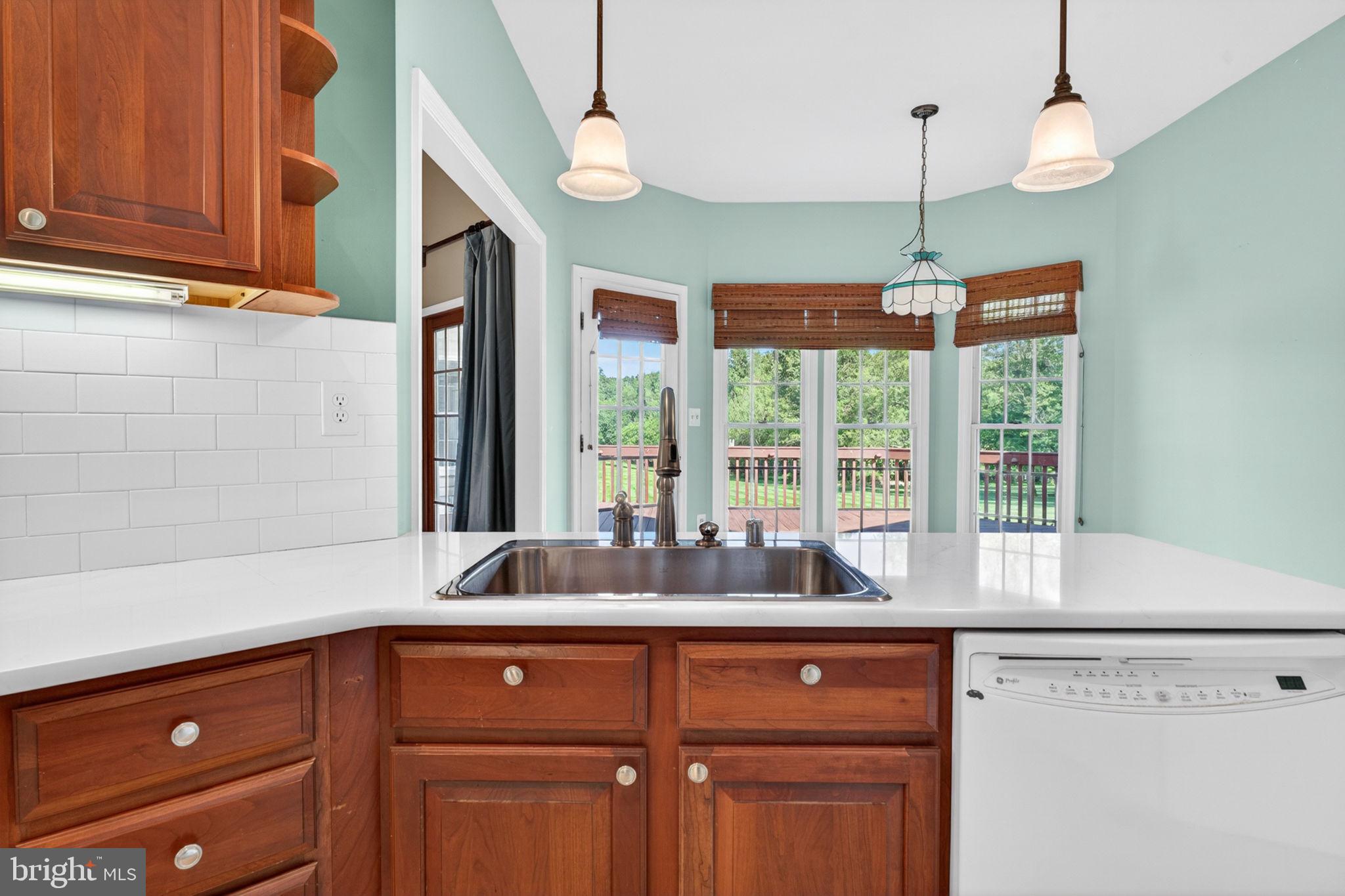 WATERS EDGE - Residential