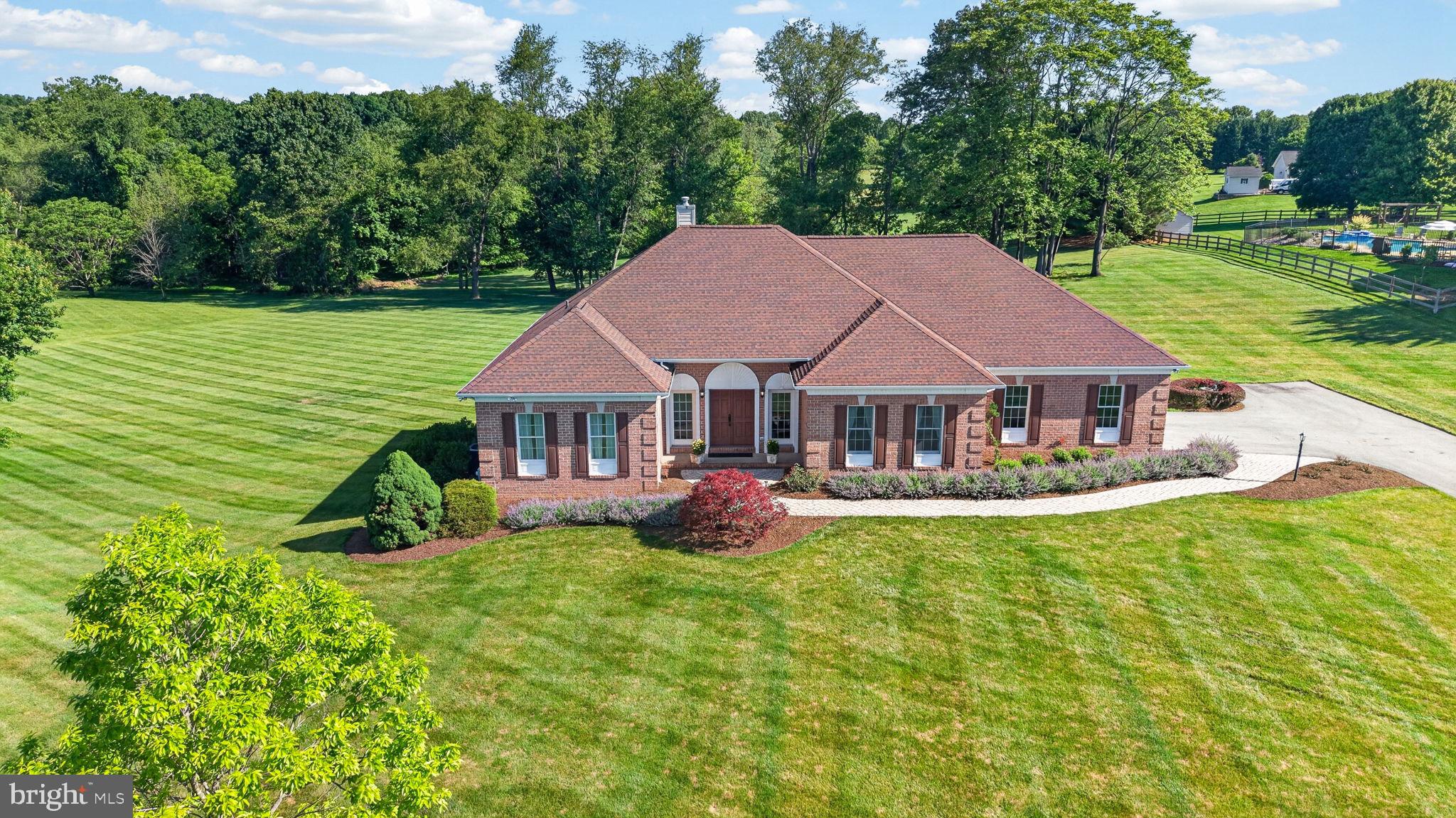 WATERS EDGE - Residential