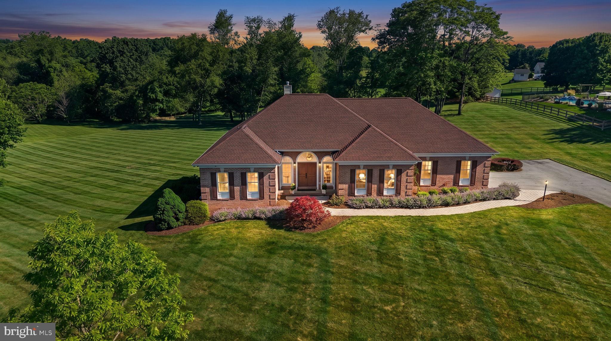 WATERS EDGE - Residential