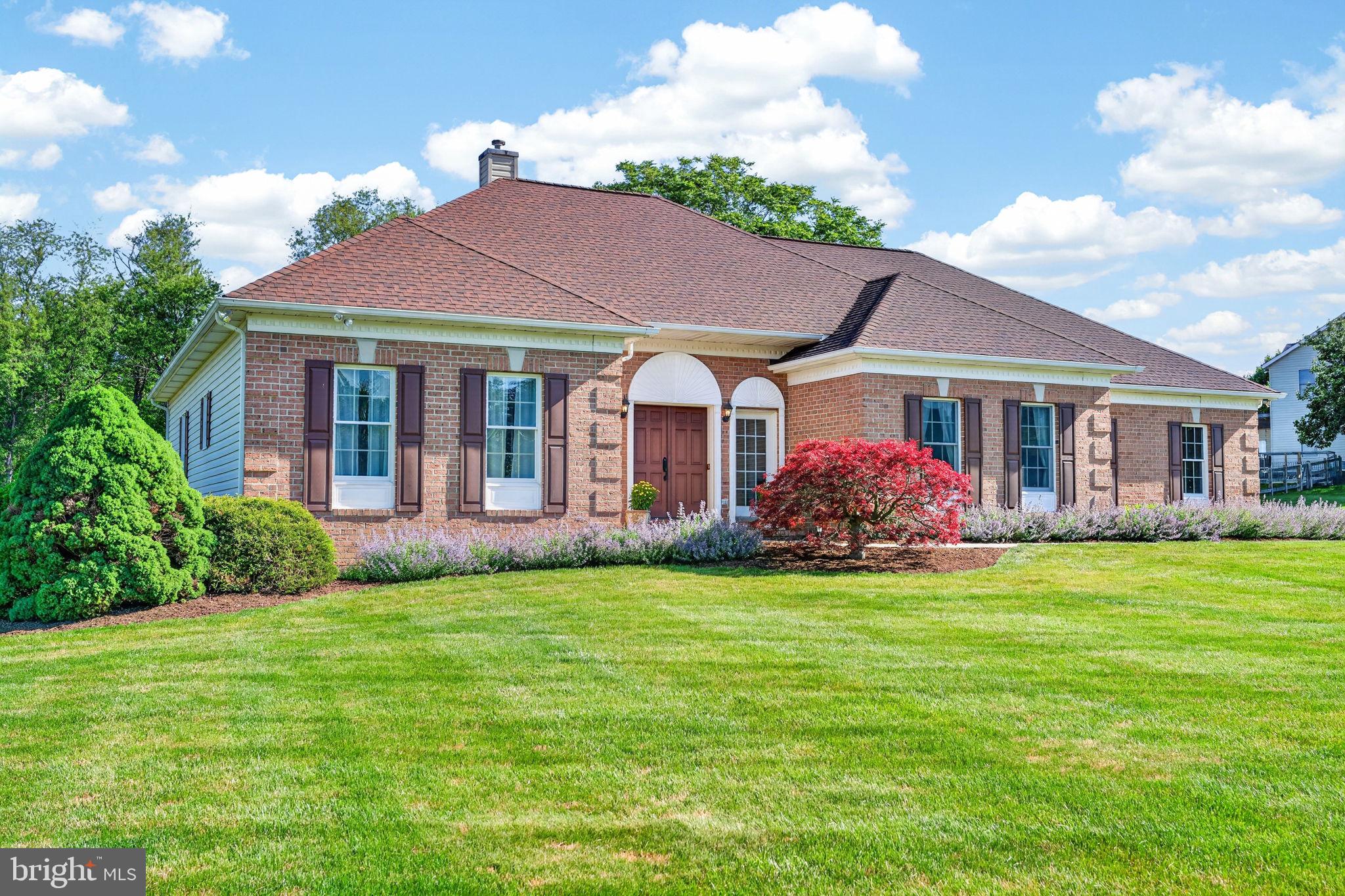 WATERS EDGE - Residential