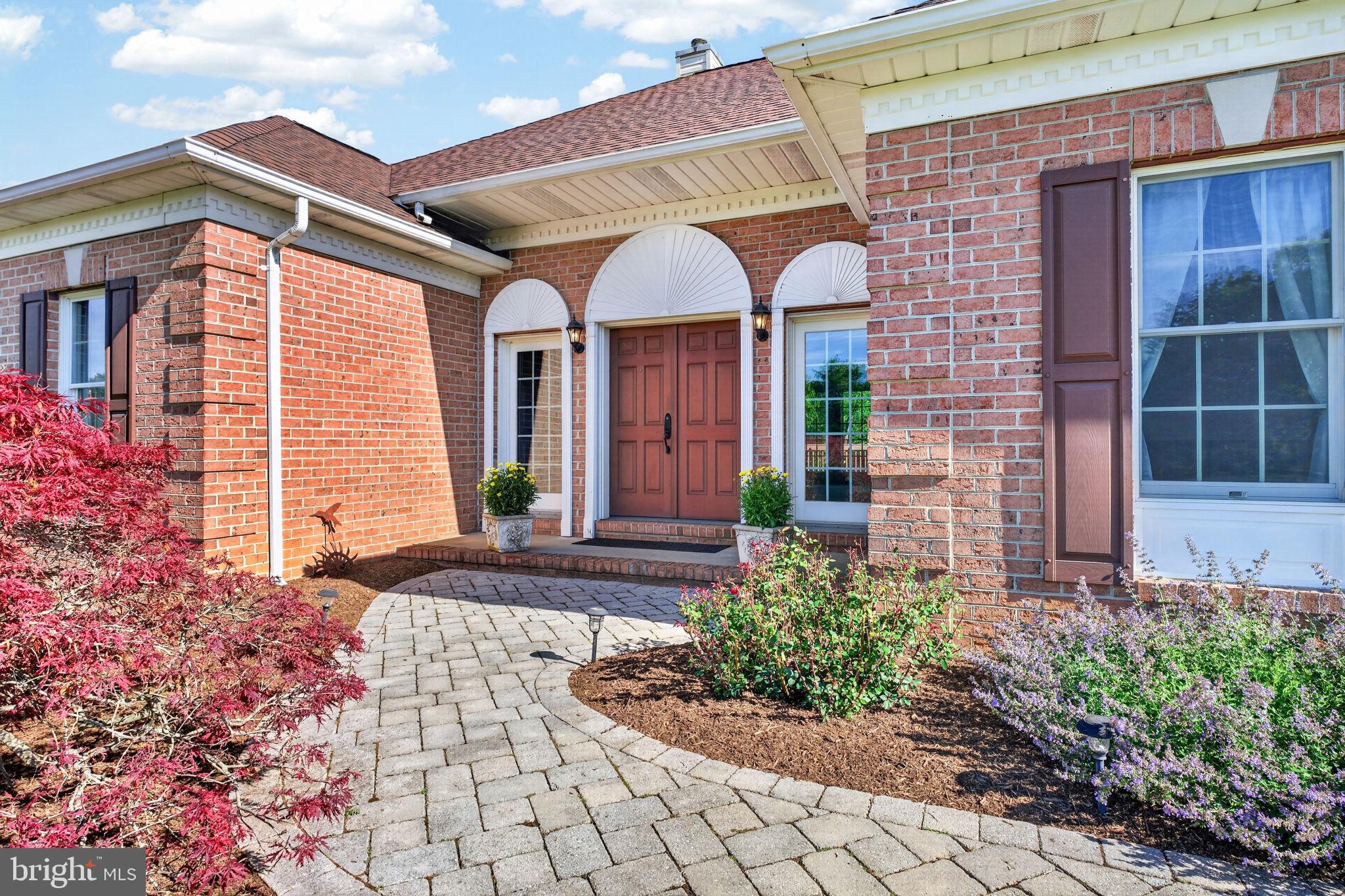 WATERS EDGE - Residential