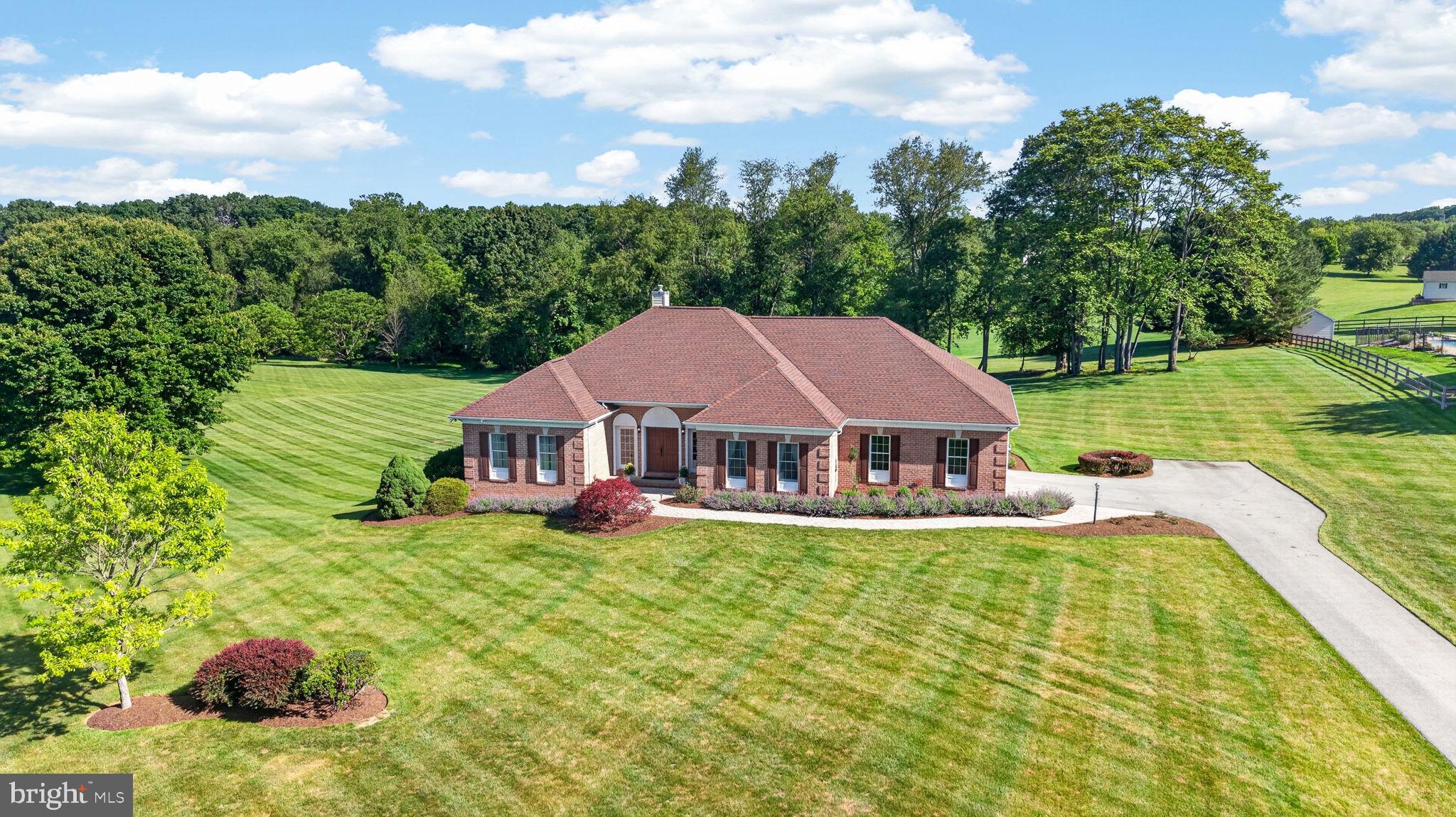WATERS EDGE - Residential