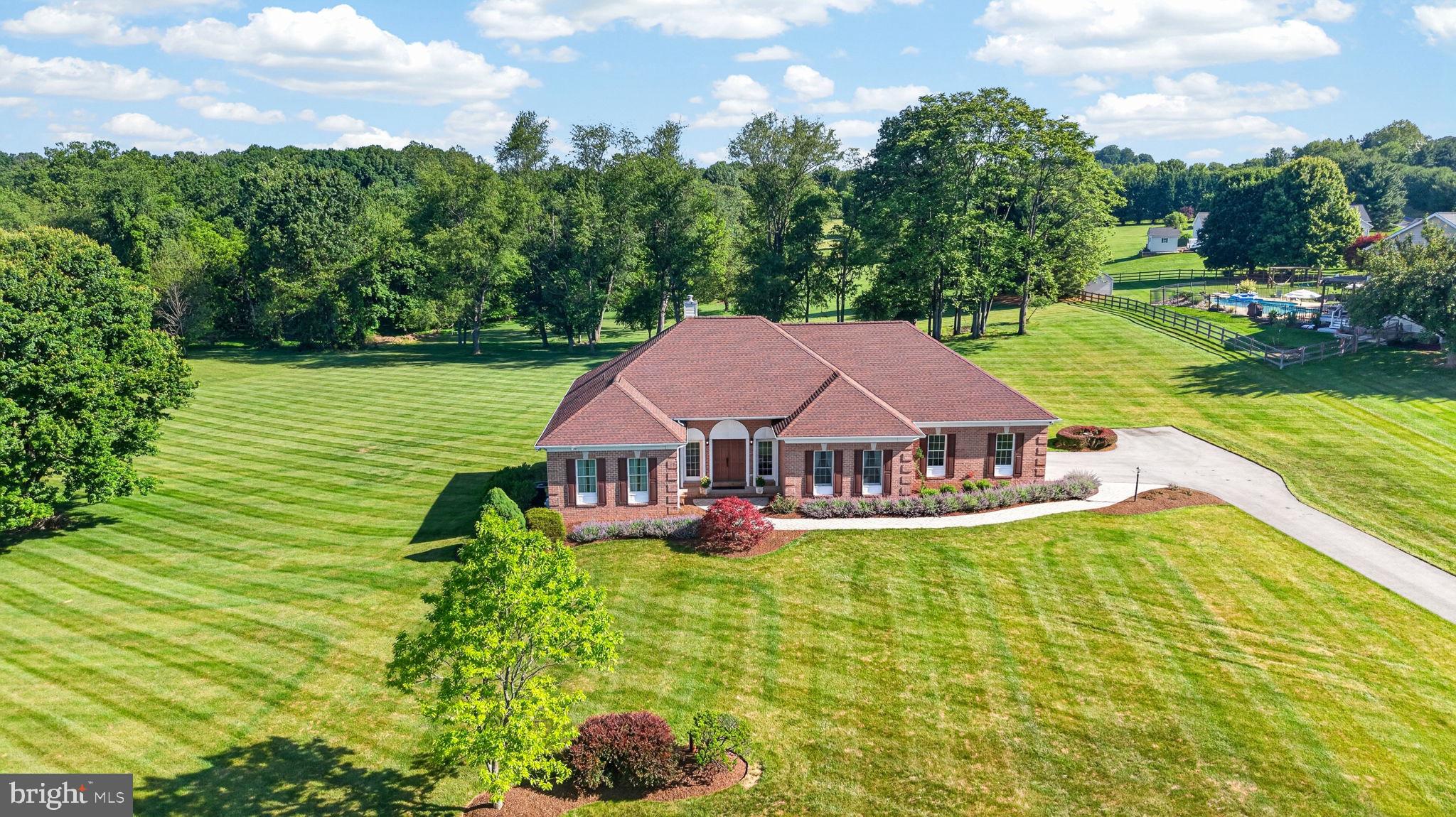 WATERS EDGE - Residential