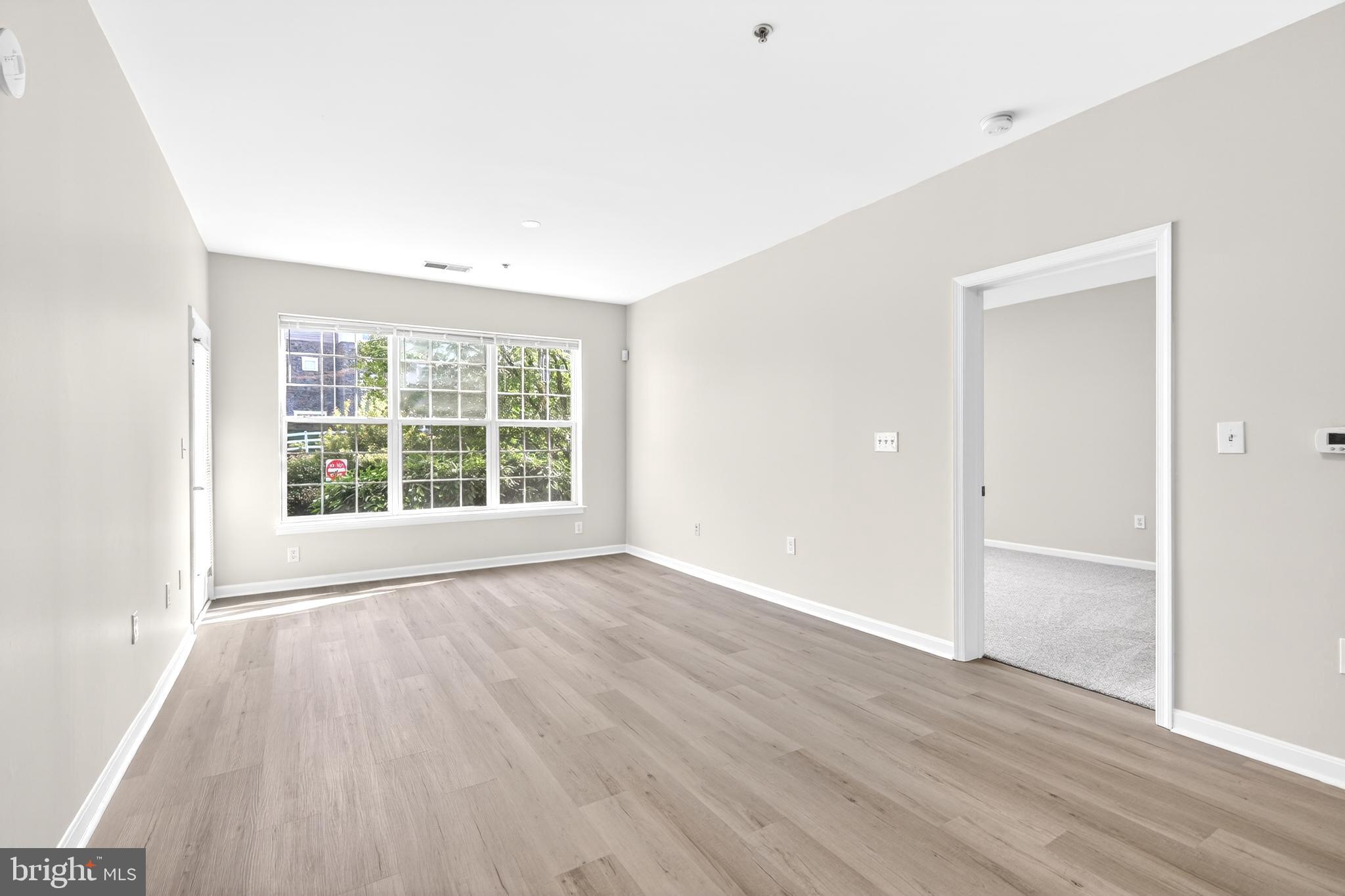 THE HOLLOW AT FOX VA - Residential
